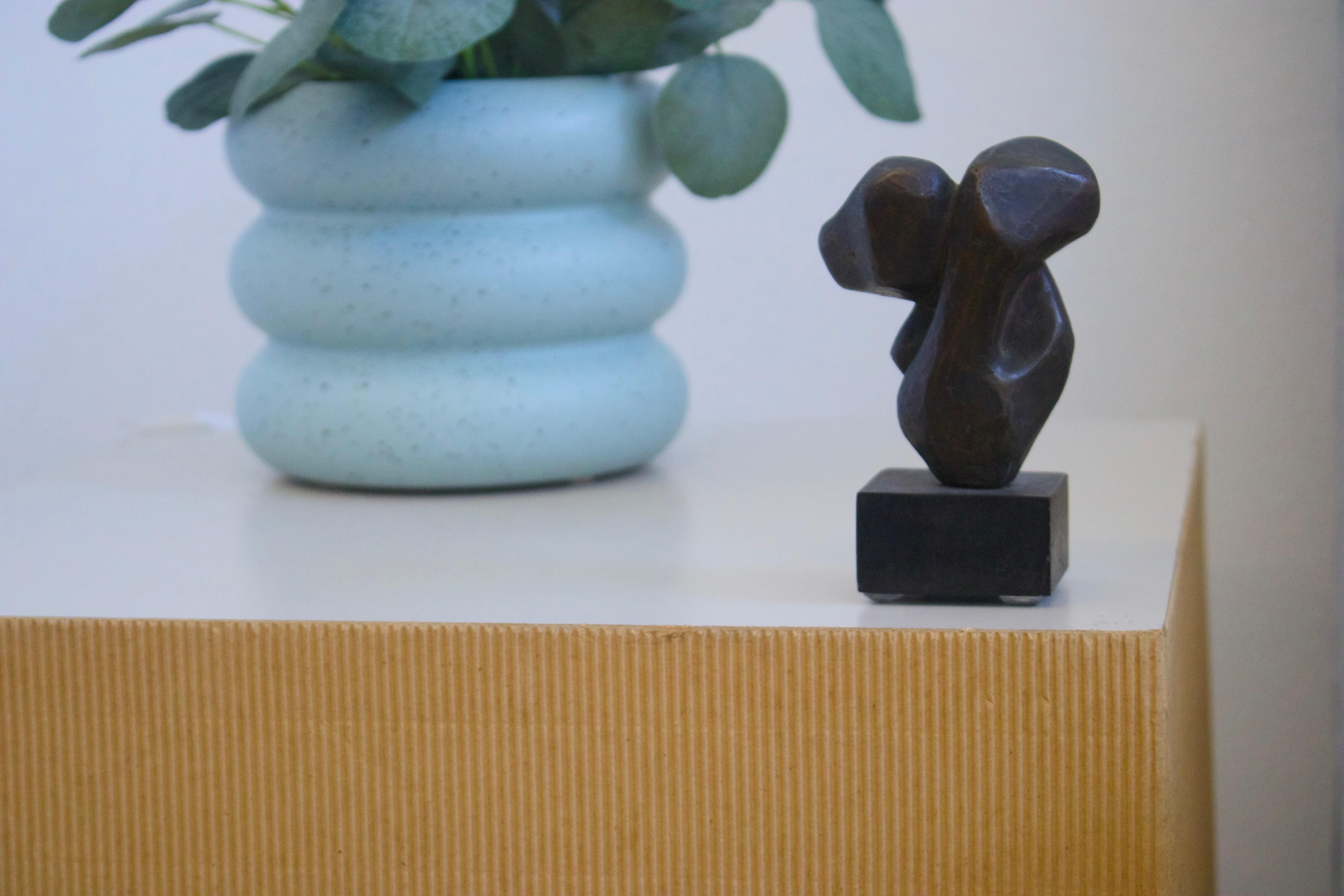 “Cube en Carton” end table In Good Condition For Sale In San Francisco, US