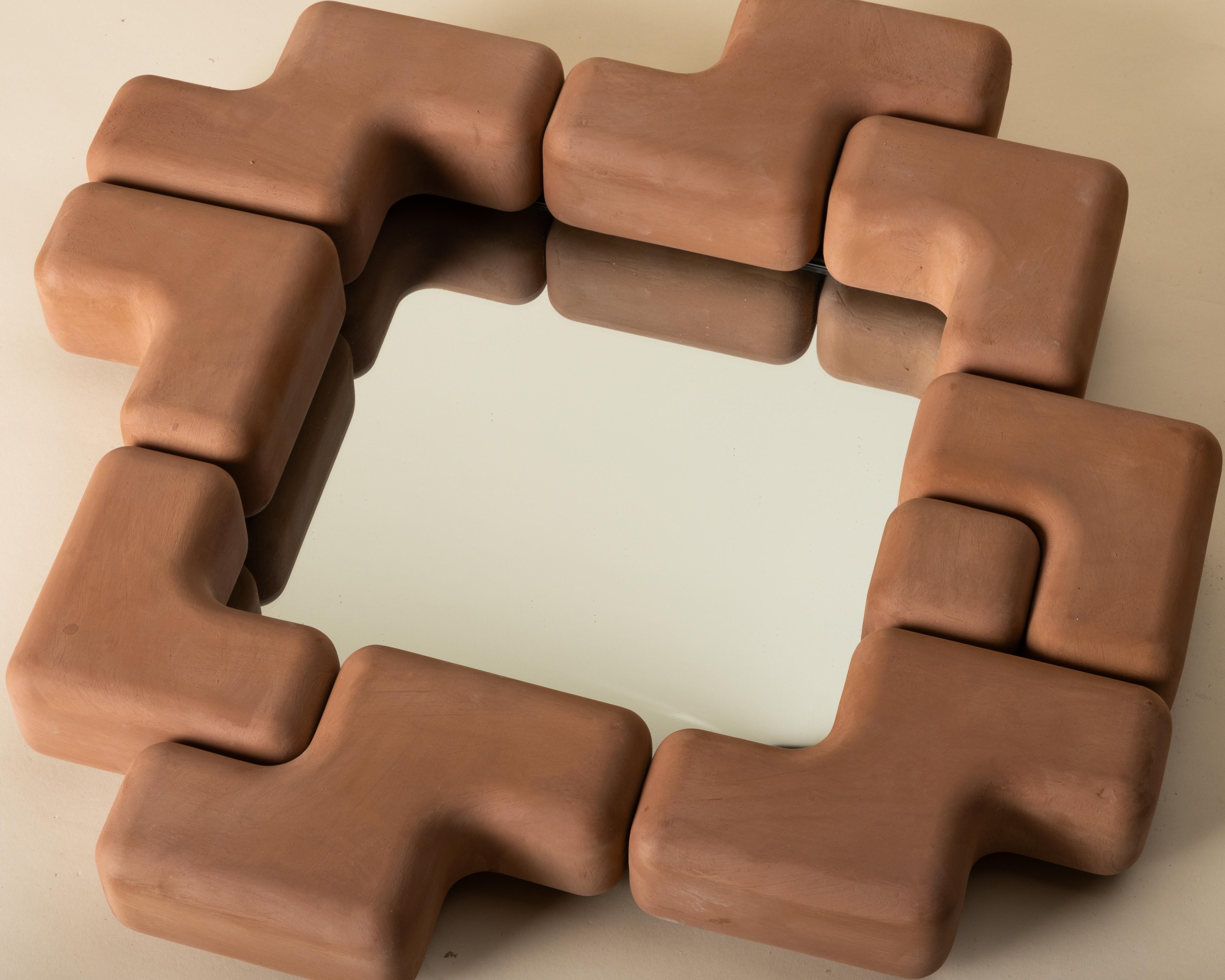 Fatto a mano Specchio Cube Fit - Finitura Terra Cotta in vendita