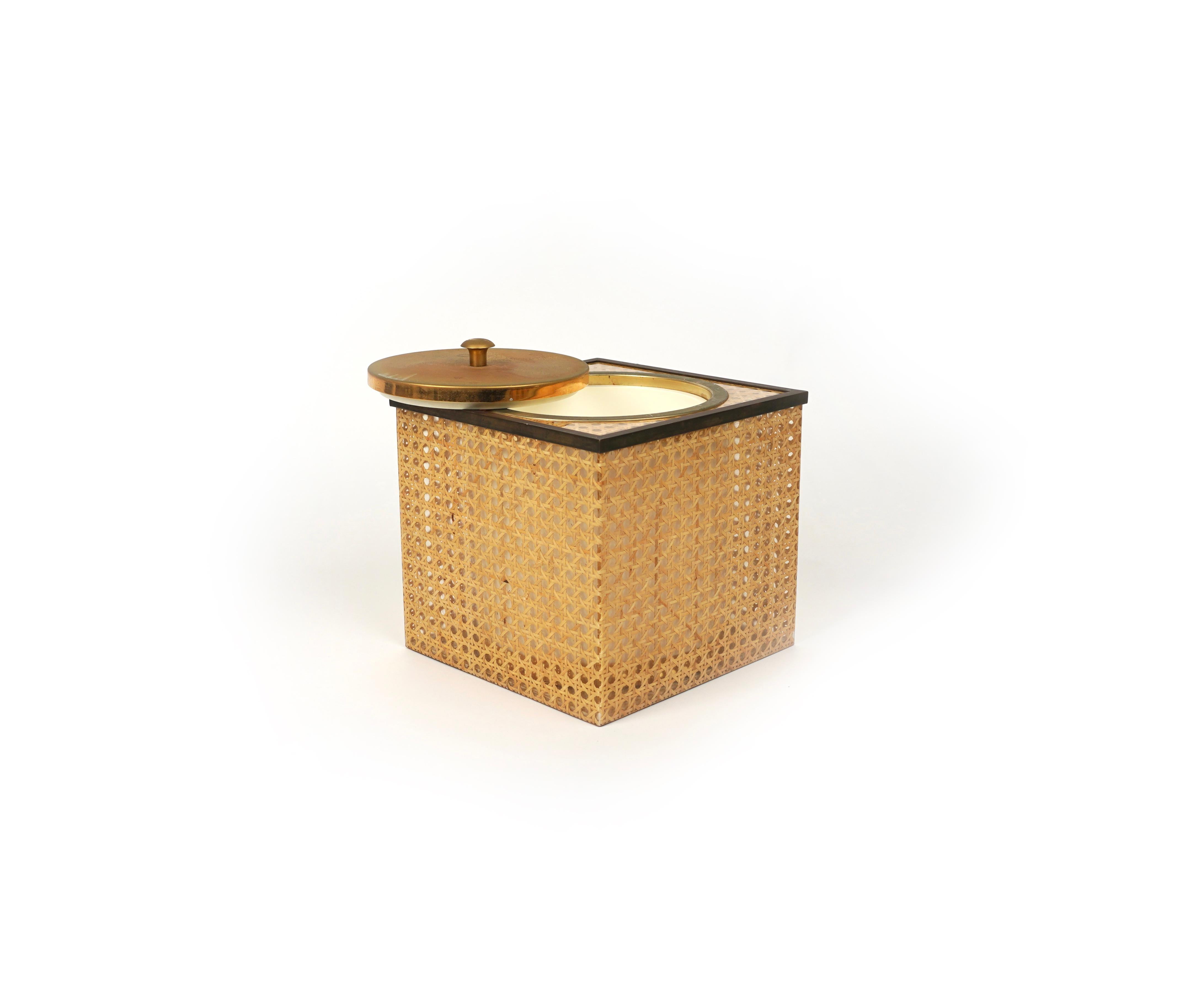Metal Cube Ice Bucket in Lucite, Rattan and Brass Christian Dior Style, Italy, 1970s For Sale