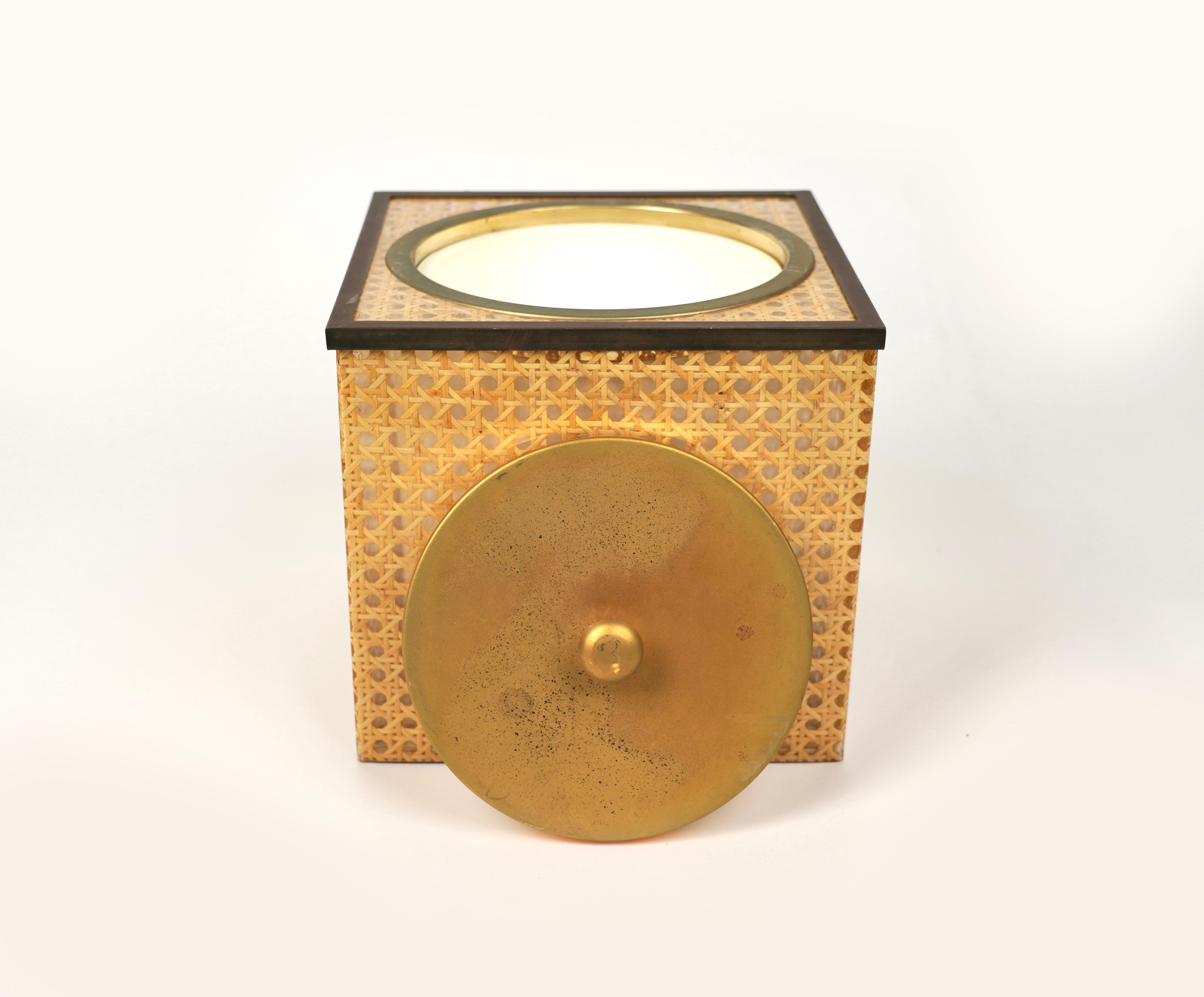 Cube Ice Bucket in Lucite, Rattan and Brass Christian Dior Style, Italy, 1970s For Sale 2