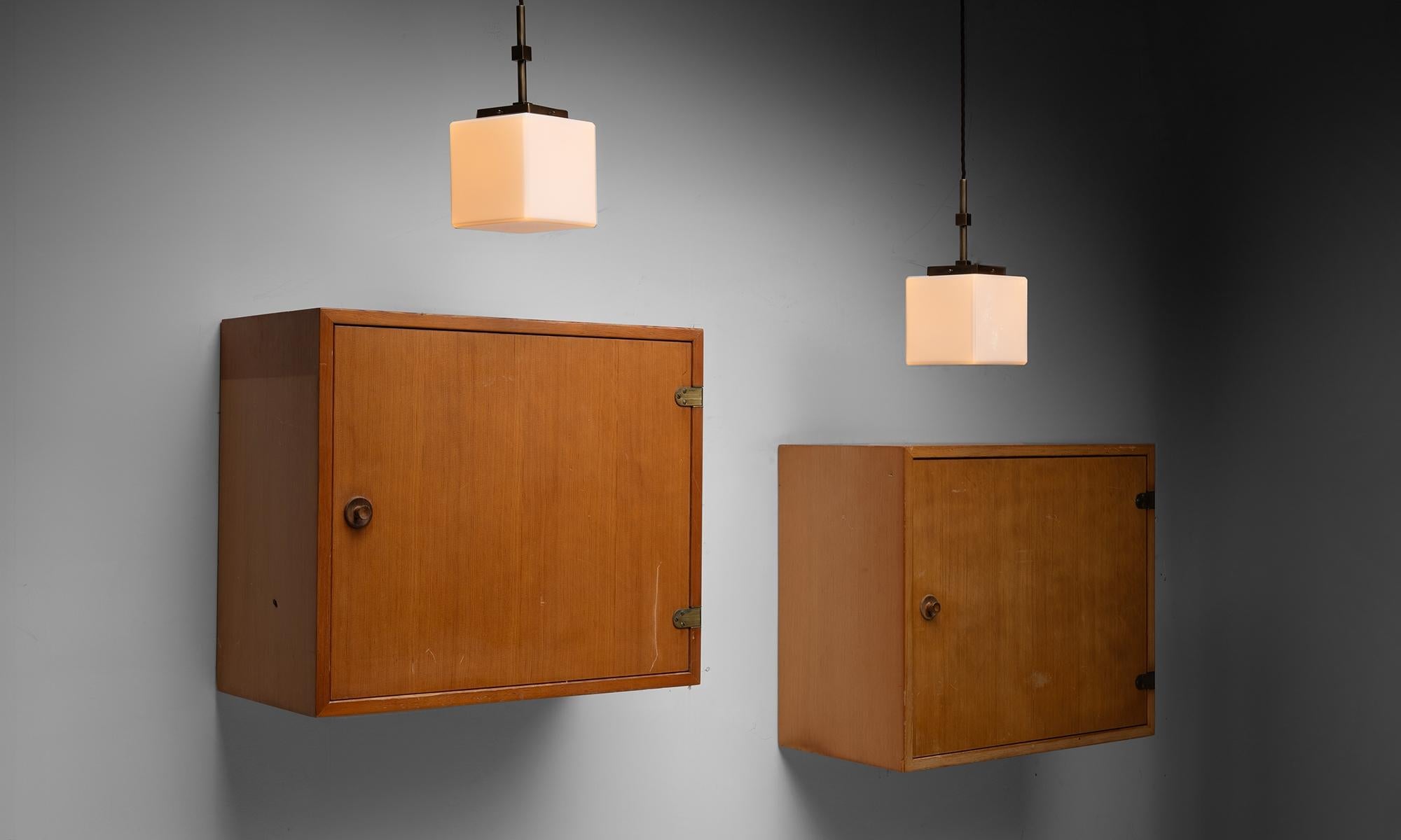 XXI secolo e contemporaneo Ciondolo a forma di cubo, Made in Italy in vendita