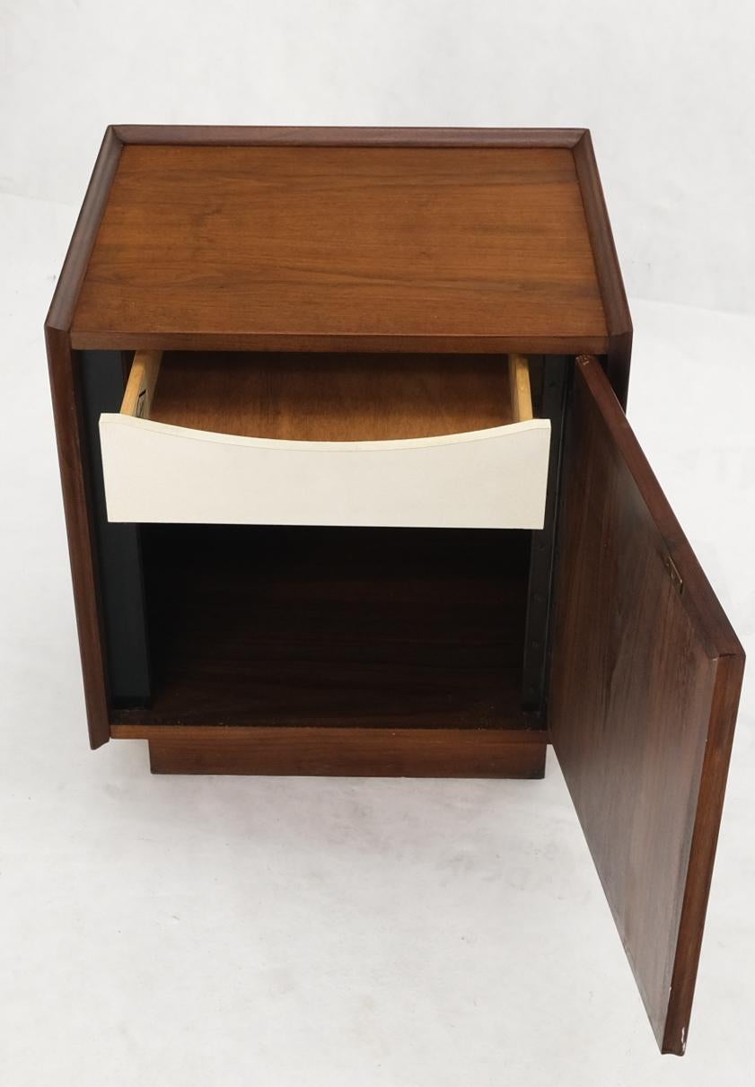 Oiled Cube Shape One Door One Drawer Compartment Side End Table For Sale