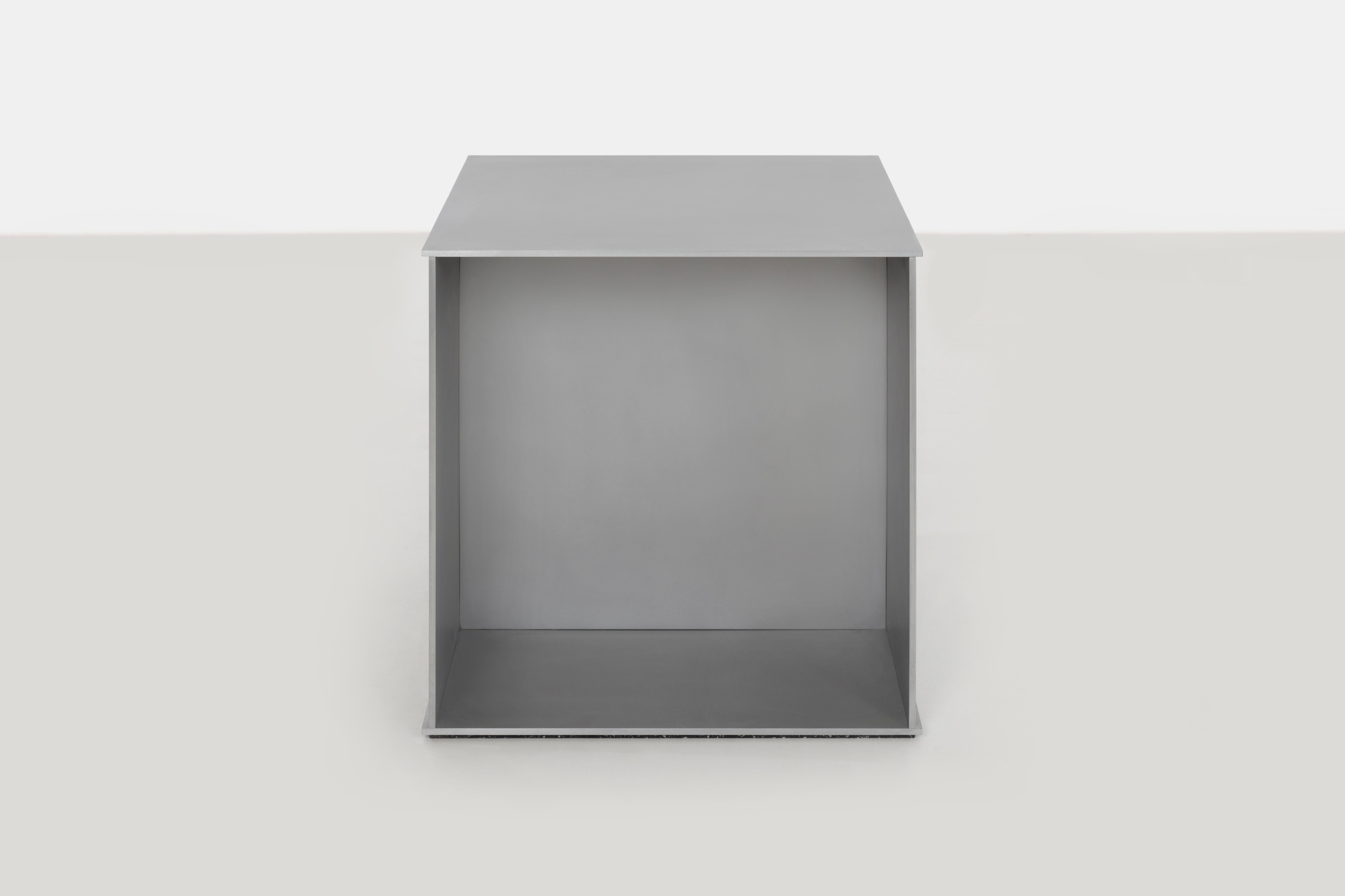 Table d'appoint minimaliste en tôle d'aluminium de 0,25