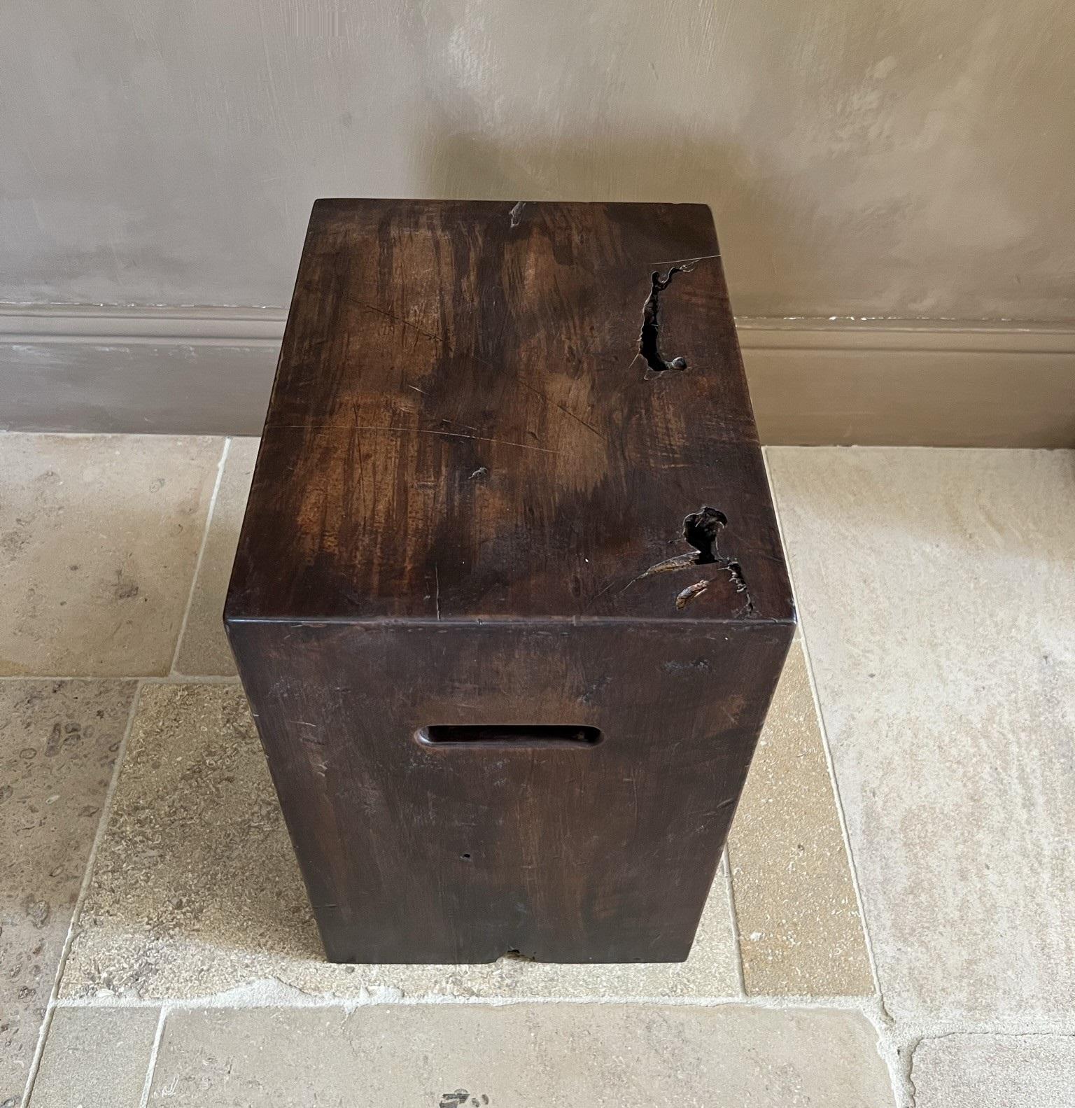 Cube Sidetable 19th Century Dark Walnut For Sale 2