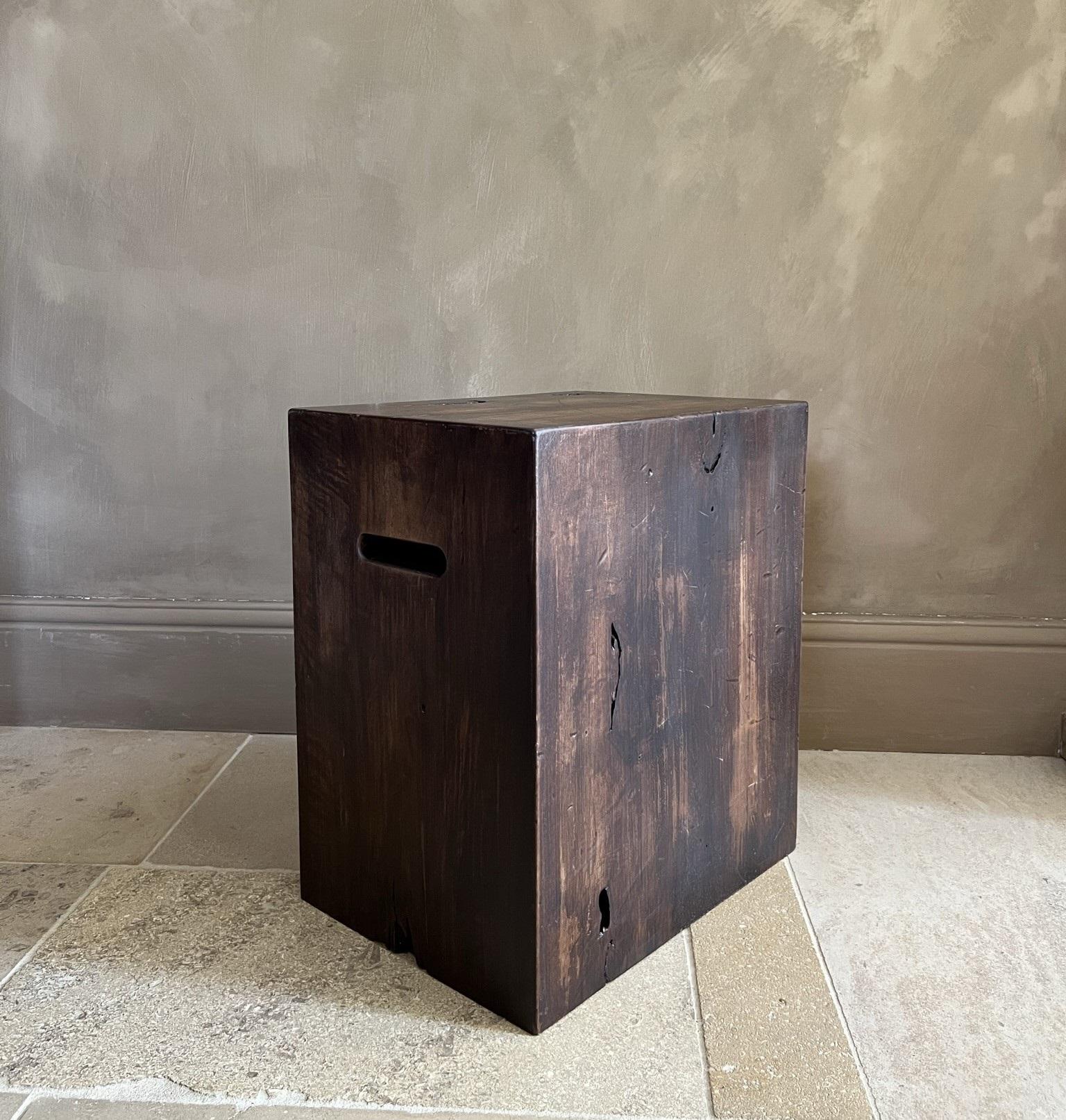 Cube Sidetable 19th Century Dark Walnut For Sale 3