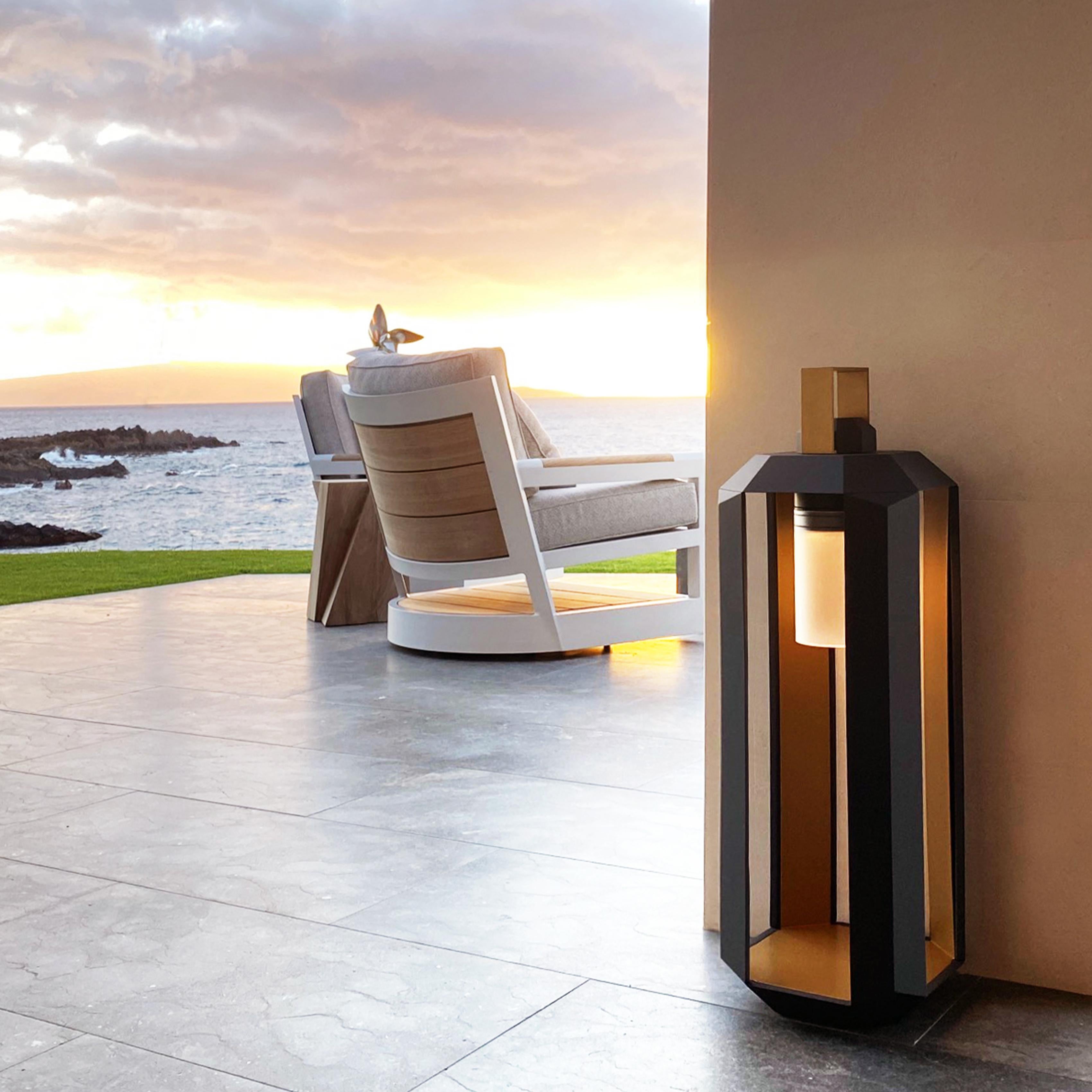 The incarnation of Contardi's philosophy of bringing the interior design to the outside for functional and classy outdoor. Cube now becomes an outdoor lantern in a rechargeable or wired battery version. To switch on the Battery version, it is enough
