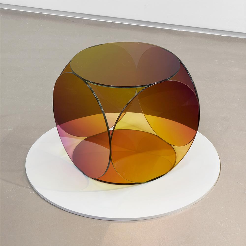 Laminé Table cubique 02 de Studio Roso en vente