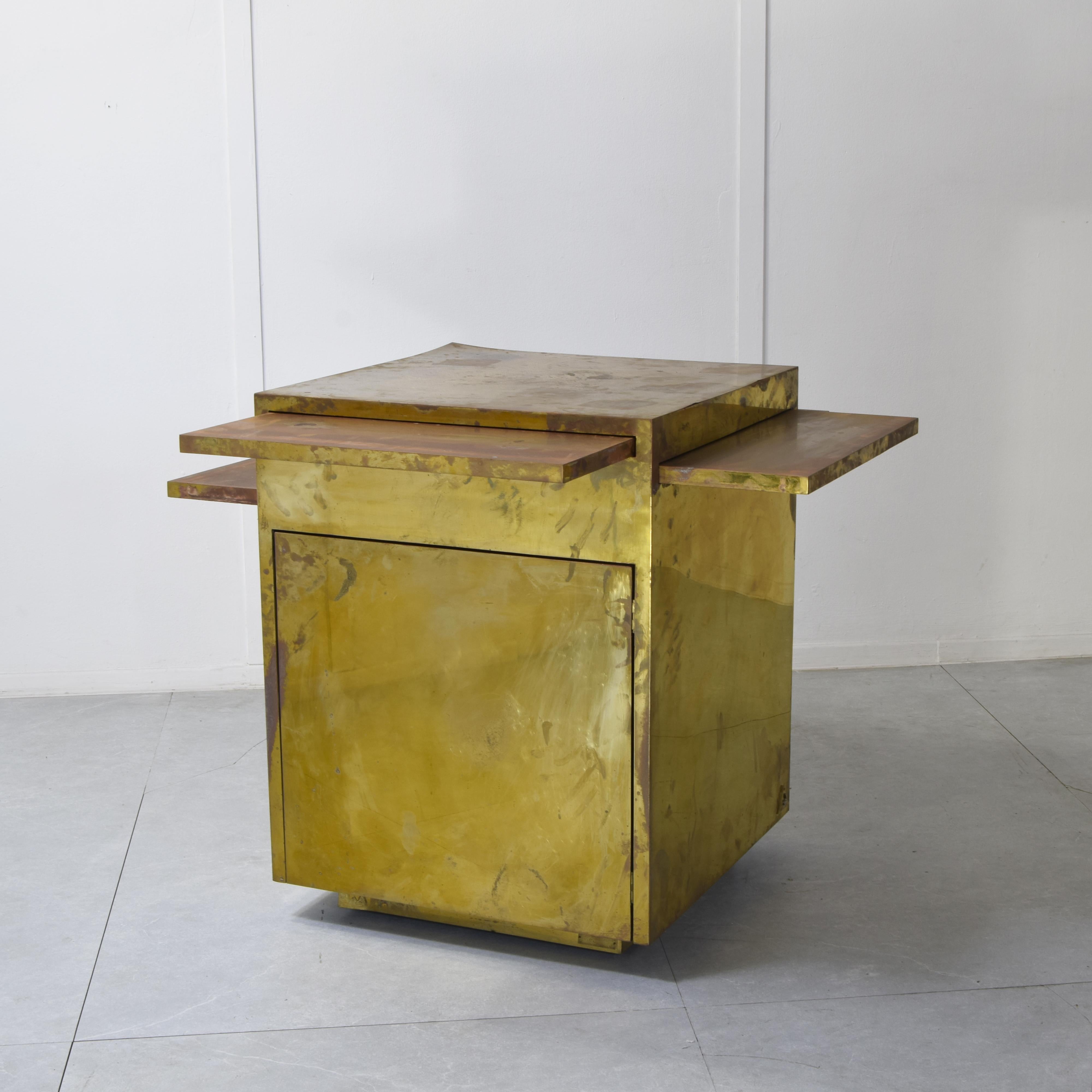 Ottone Cube table bar in vendita