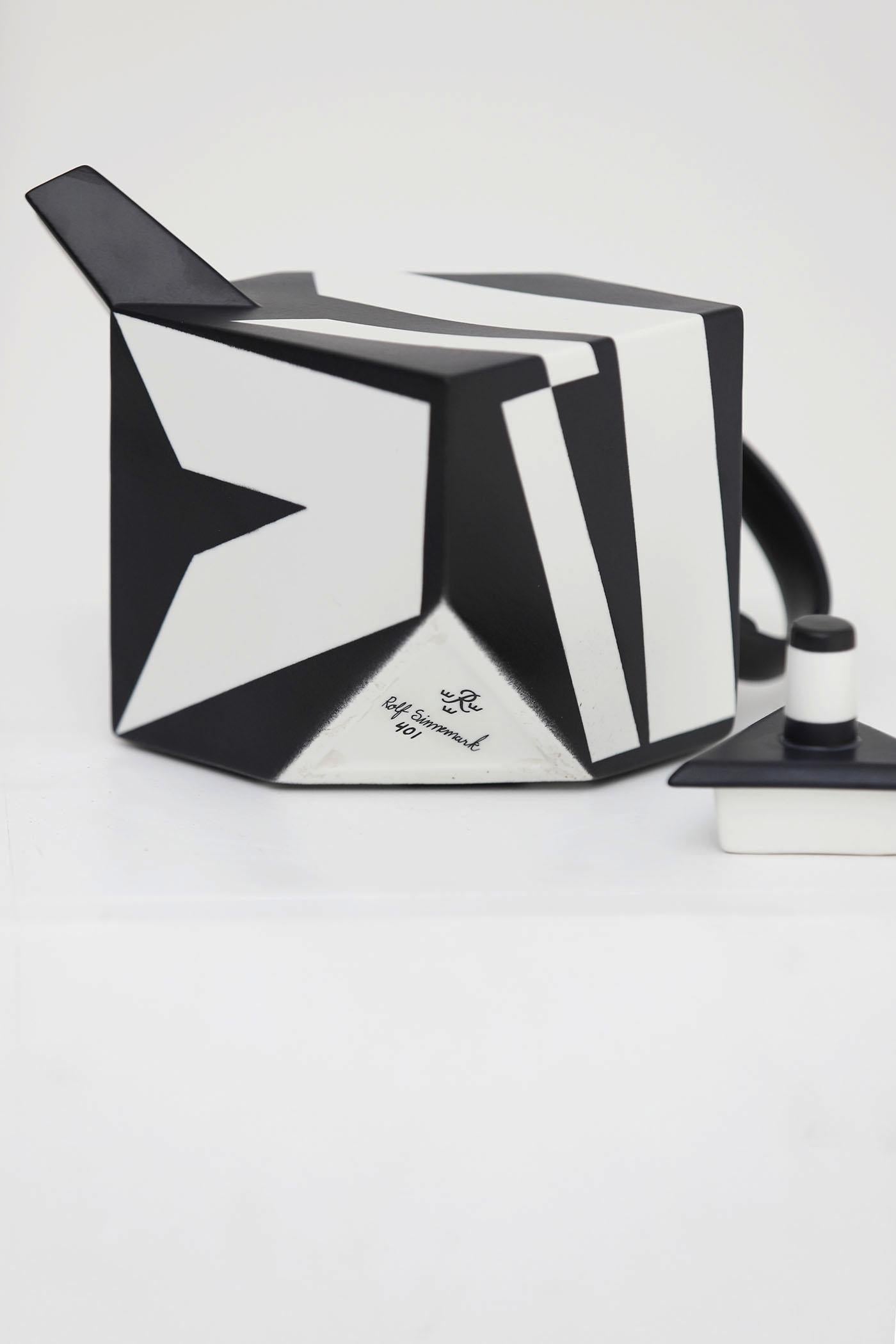 Modern 'Cube' teapot by Rolf Sinnemark for Rörstrand, Sweden 1986