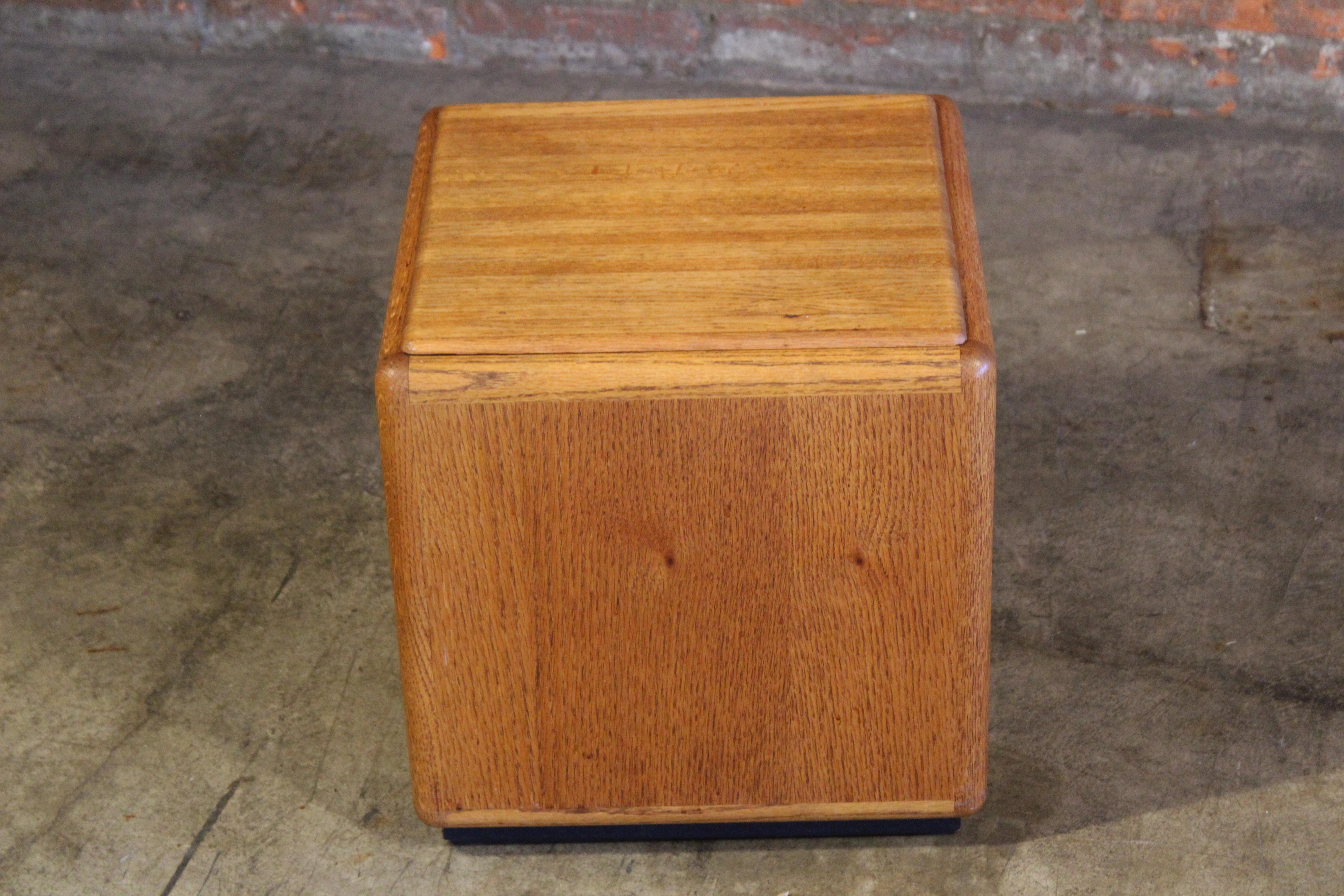 American Cubed Oak Storage Side Table by Lou Hodges, California, 1970s For Sale