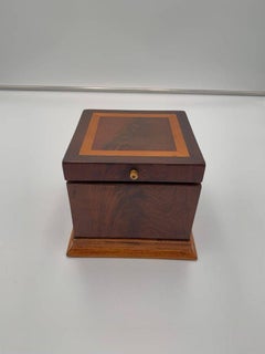 Cubic Biedermeier Box, Mahogany and Maple, Austria, circa 1840