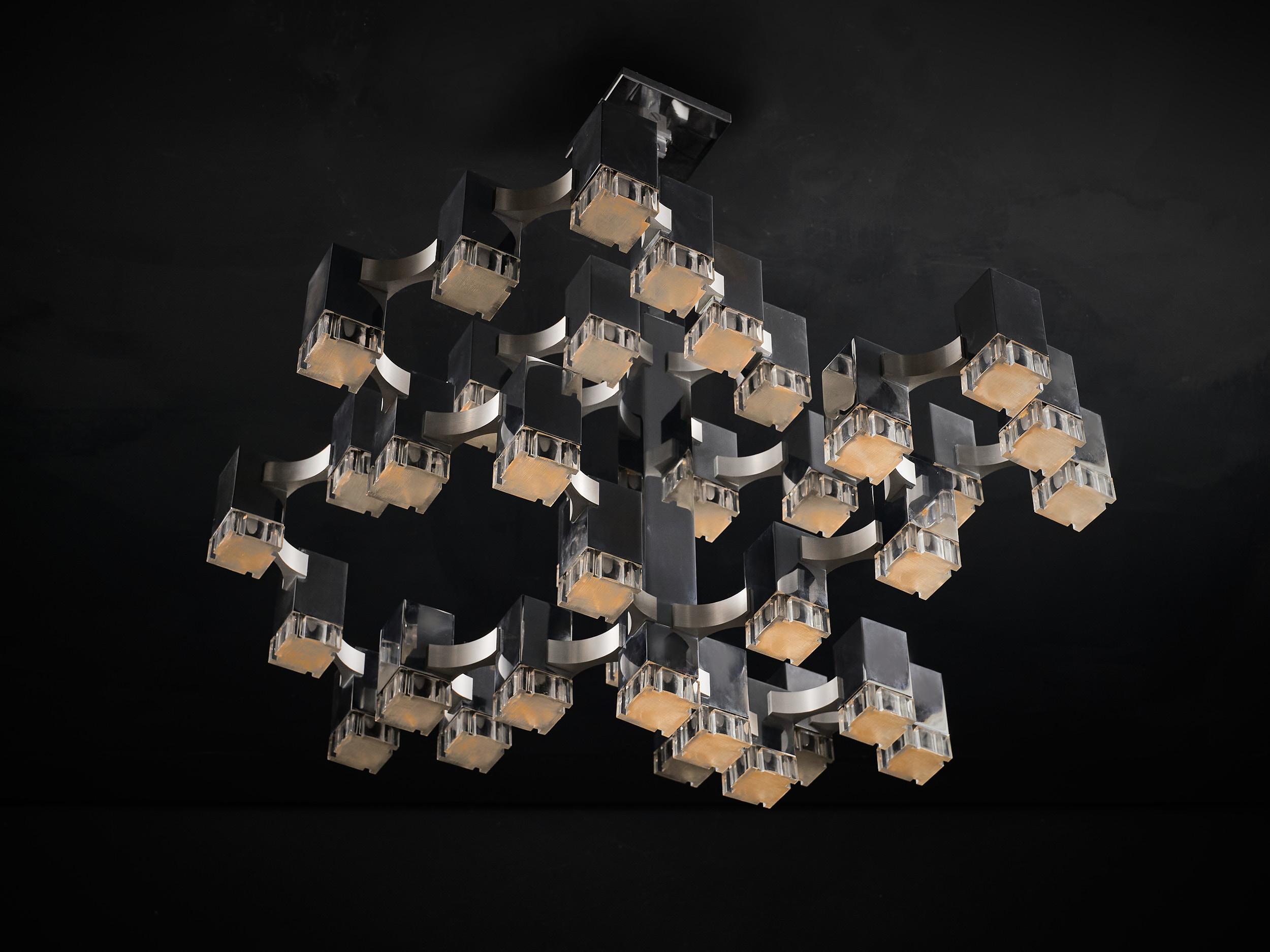 Late 20th Century Cubic Chandelier 37 Lights by Gaetano Sciolari, Italy, 1970s For Sale