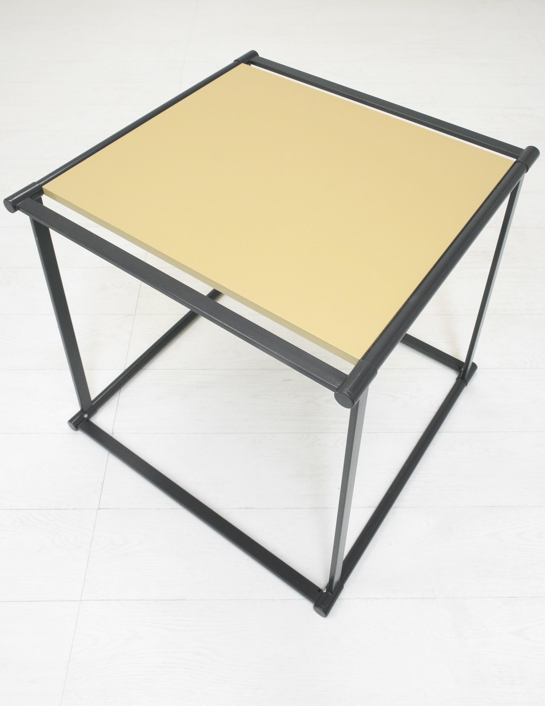 20ième siècle Chaises et table Cubic FM60 de Radboud van Beekum pour Pastoe en vente