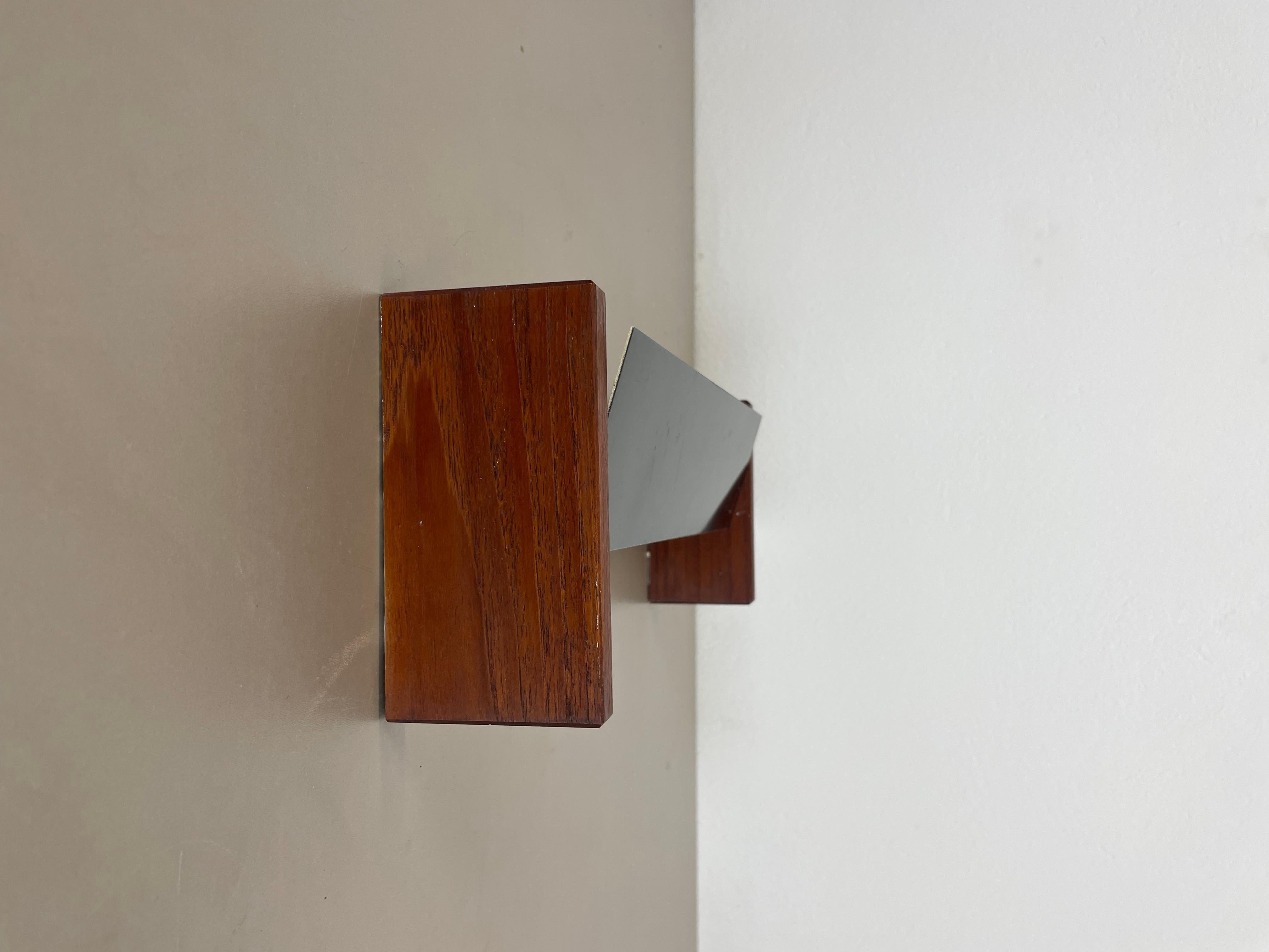 cubic Large 38cm Teak and Metal adjustable wall light element, Germany 1950s For Sale 5
