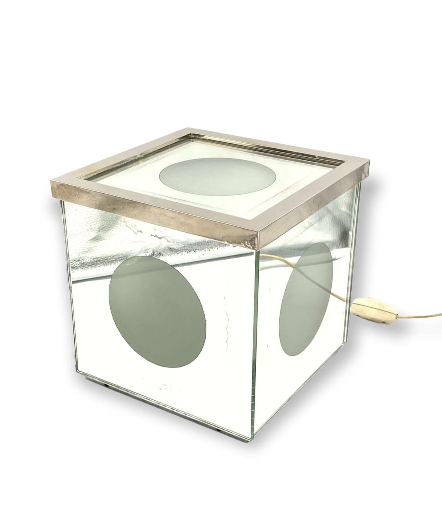 Cubic Mirrored Table Lamp, Italy, 1970s For Sale 6