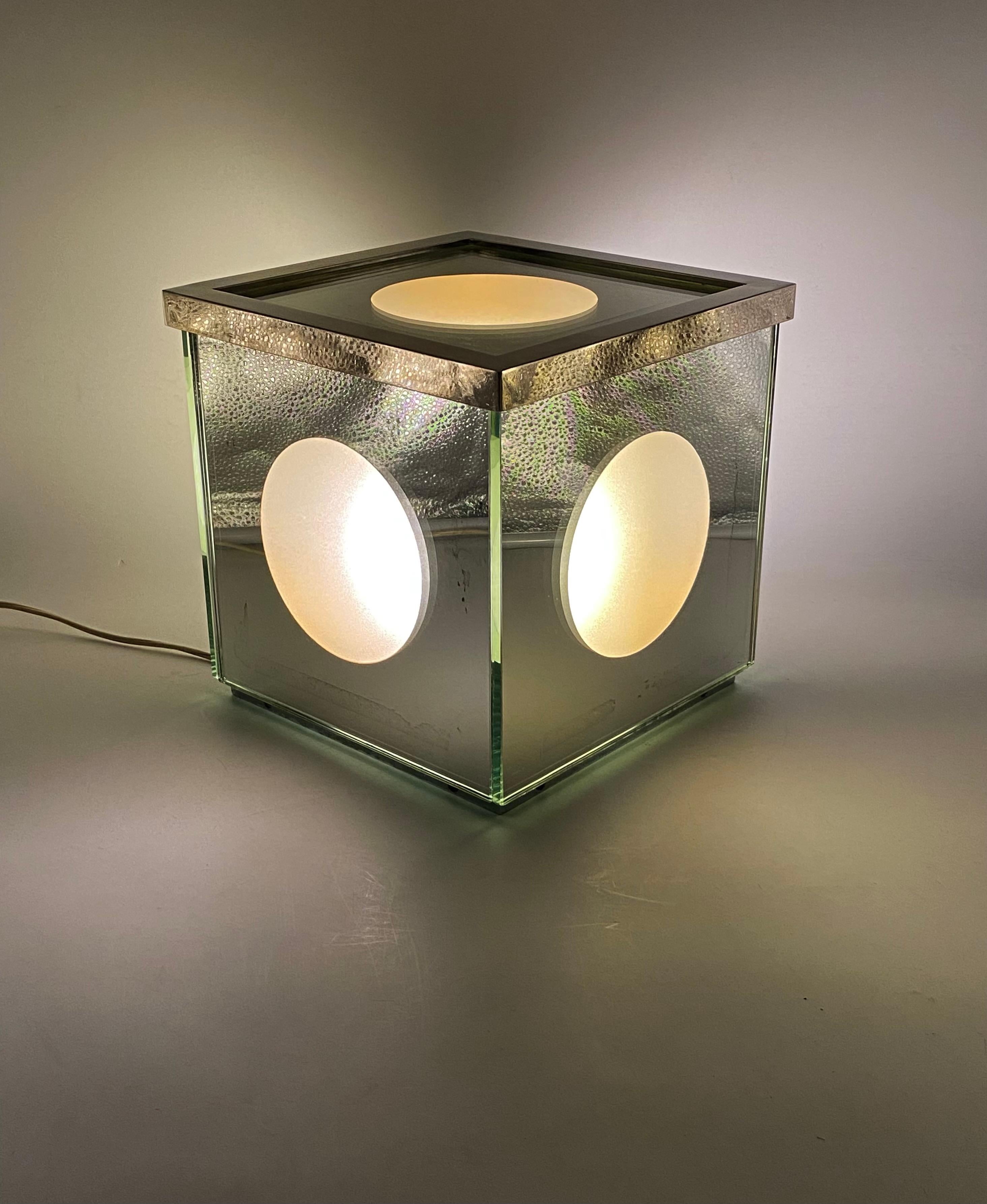 Cubic Mirrored Table Lamp, Italy, 1970s For Sale 12