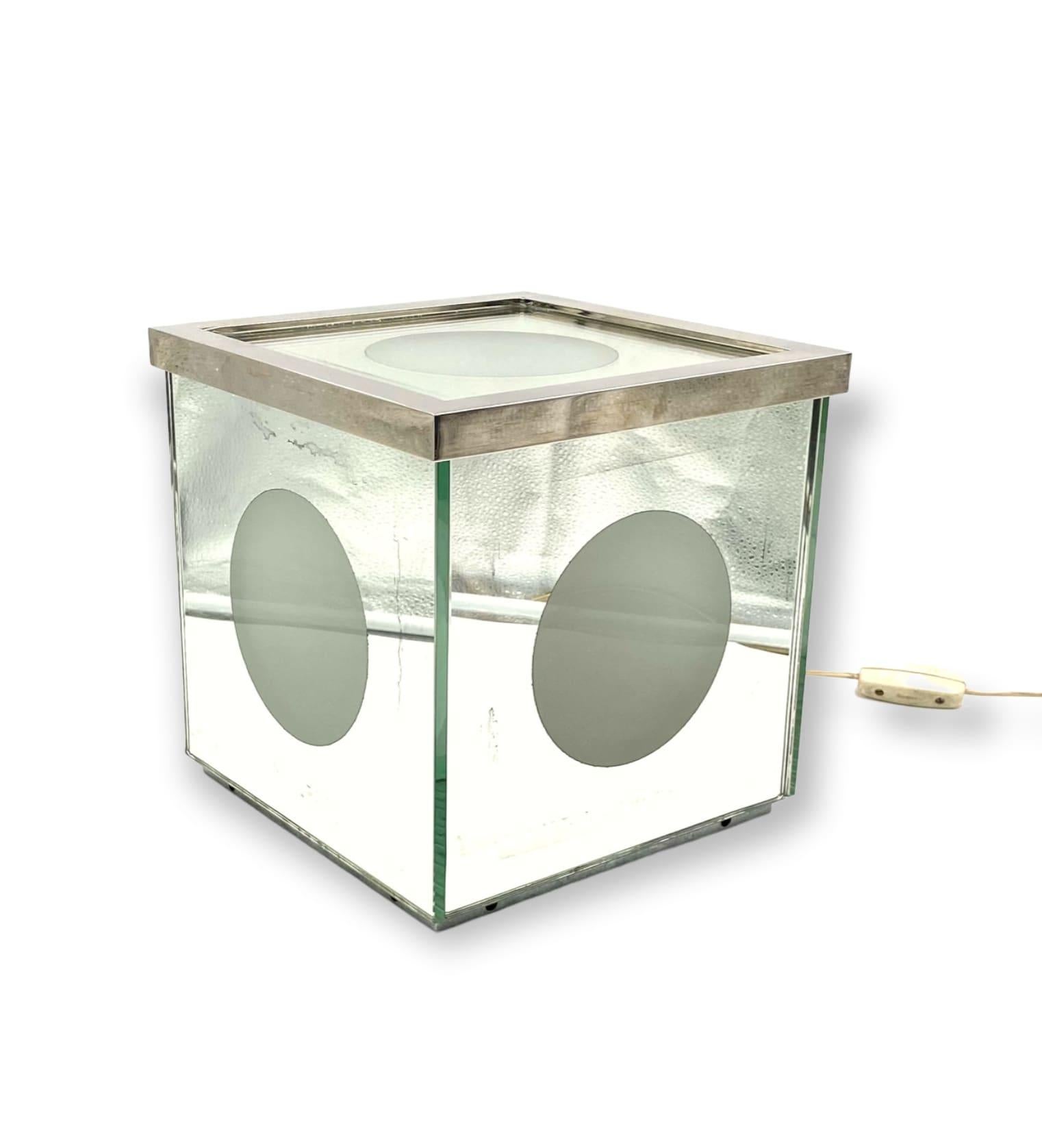 Metal Cubic Mirrored Table Lamp, Italy, 1970s For Sale