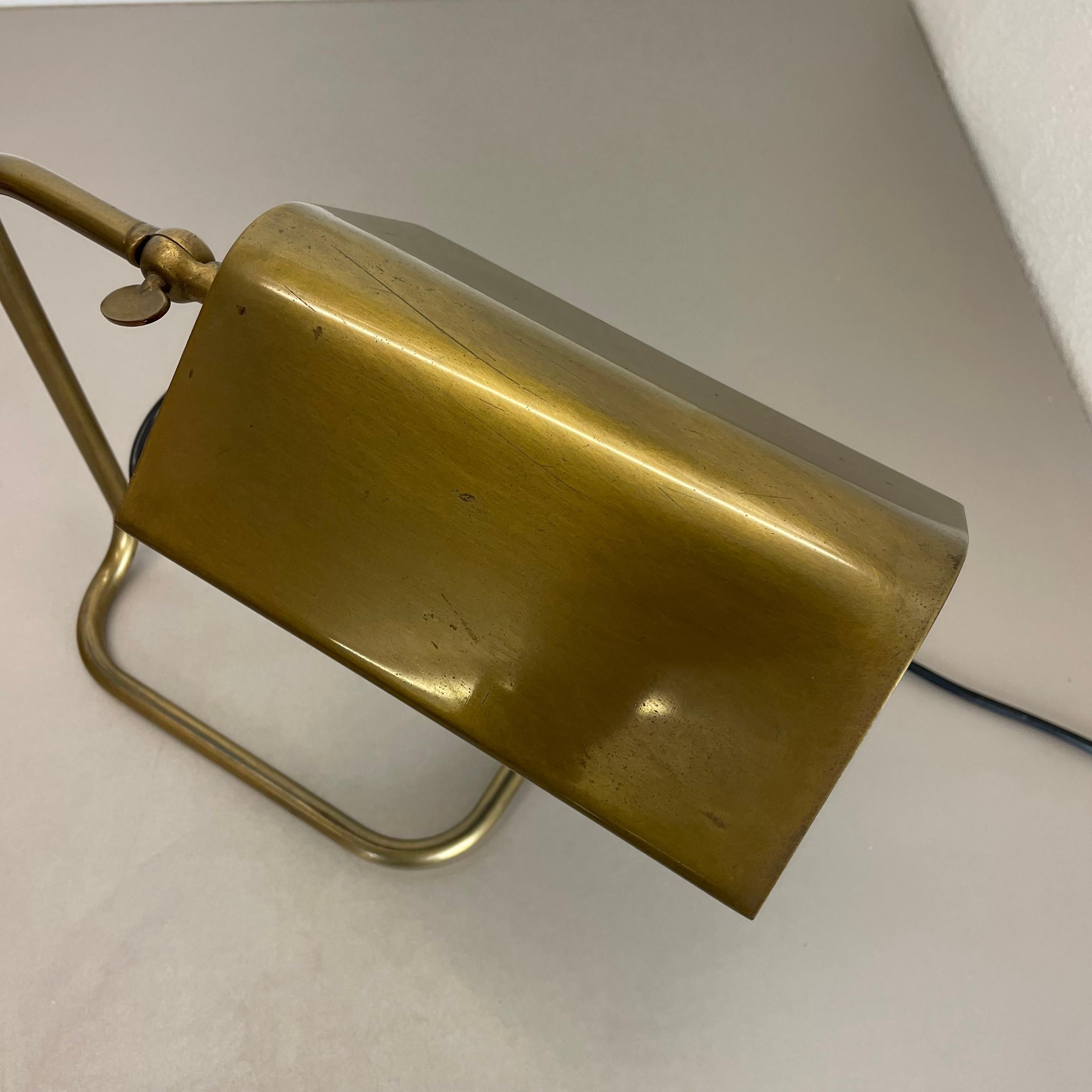 Cubic Modernist Brass Metal Table Light by Florian Schulz, Germany, 1970s For Sale 10