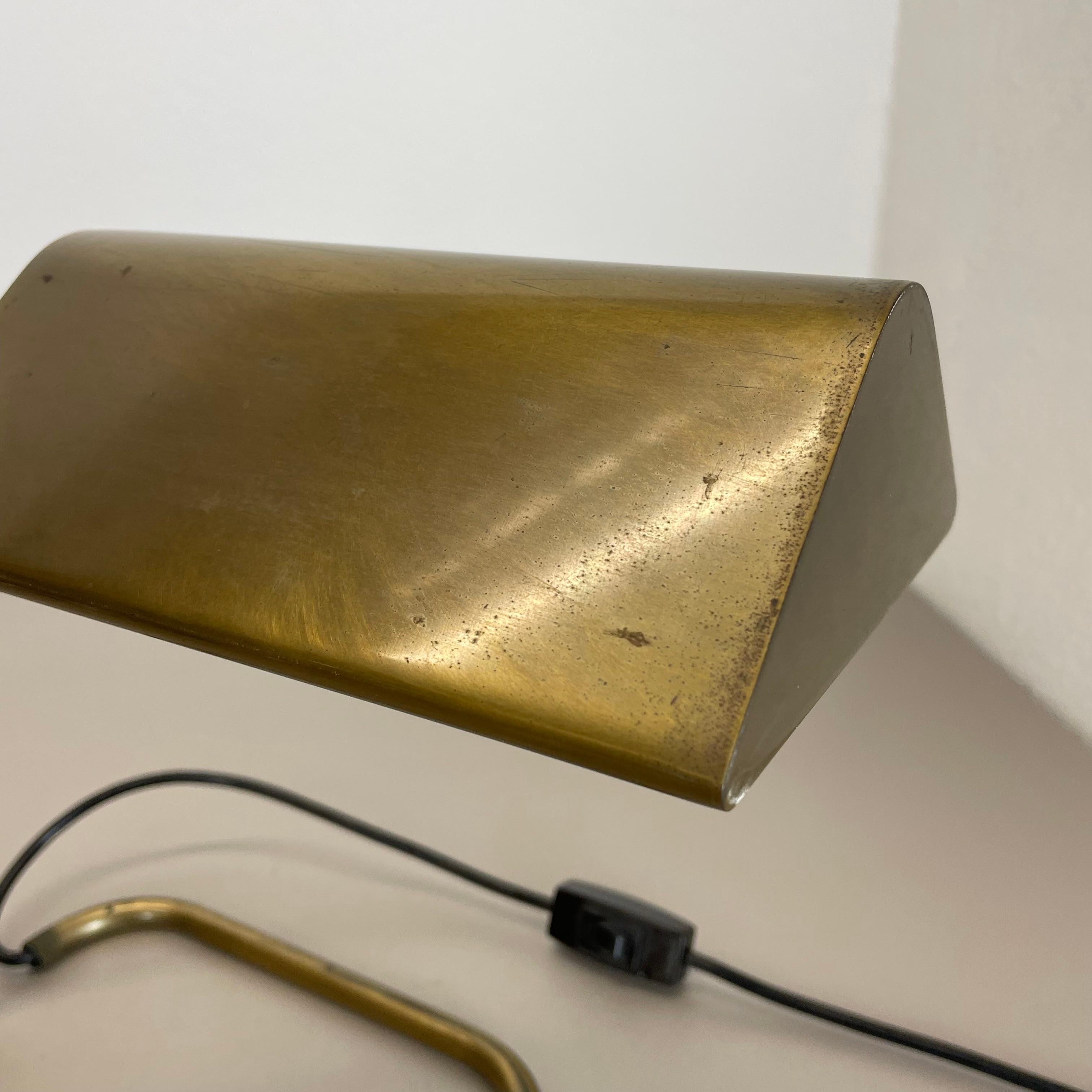 Lampe de bureau cubique moderniste en laiton par Florian Schulz, Allemagne, 1970 en vente 10