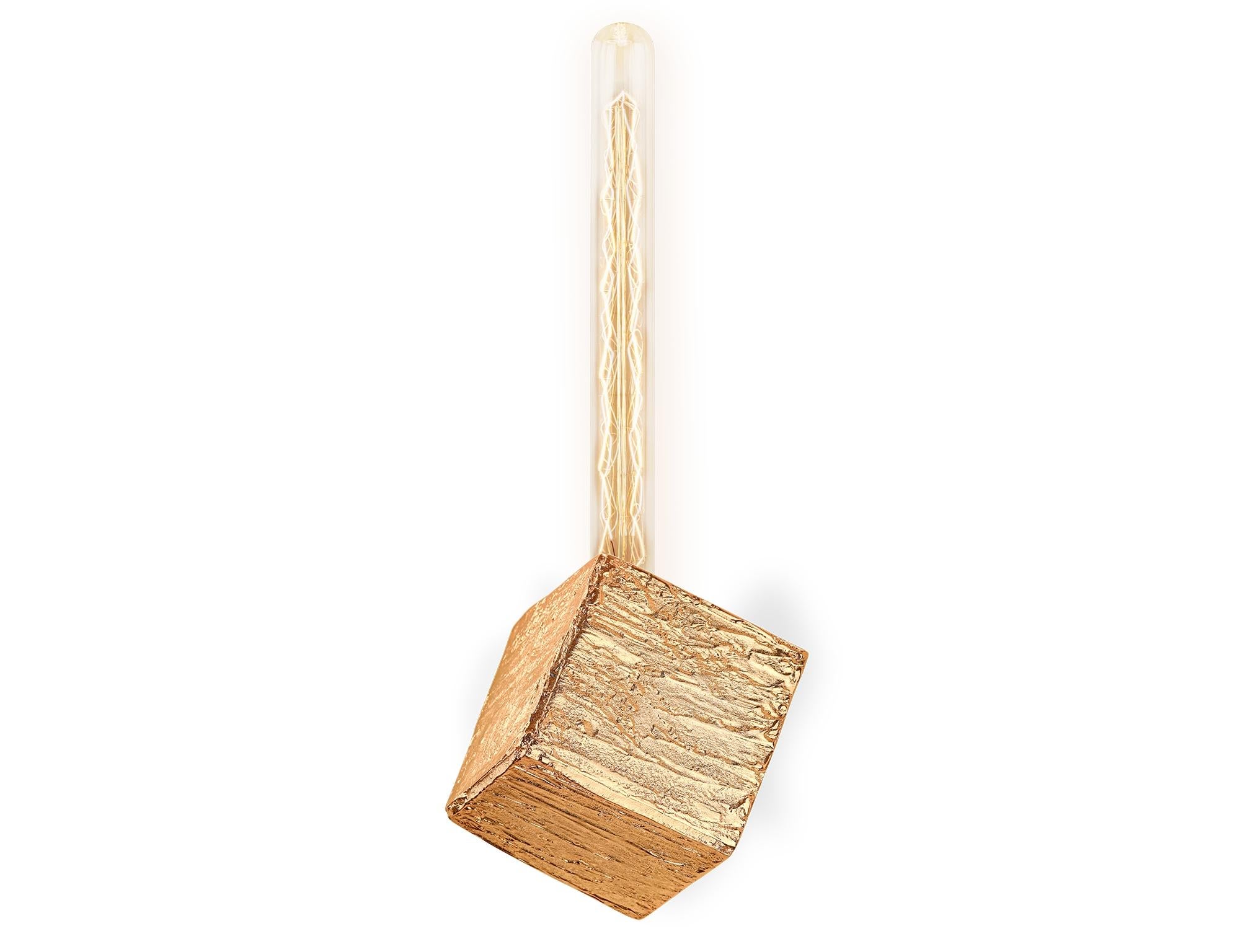 Portoghese Lampada da parete Cubic Sconces Small - Fonderia di ottone e metallo fusi a mano - Boca Do Lobo in vendita