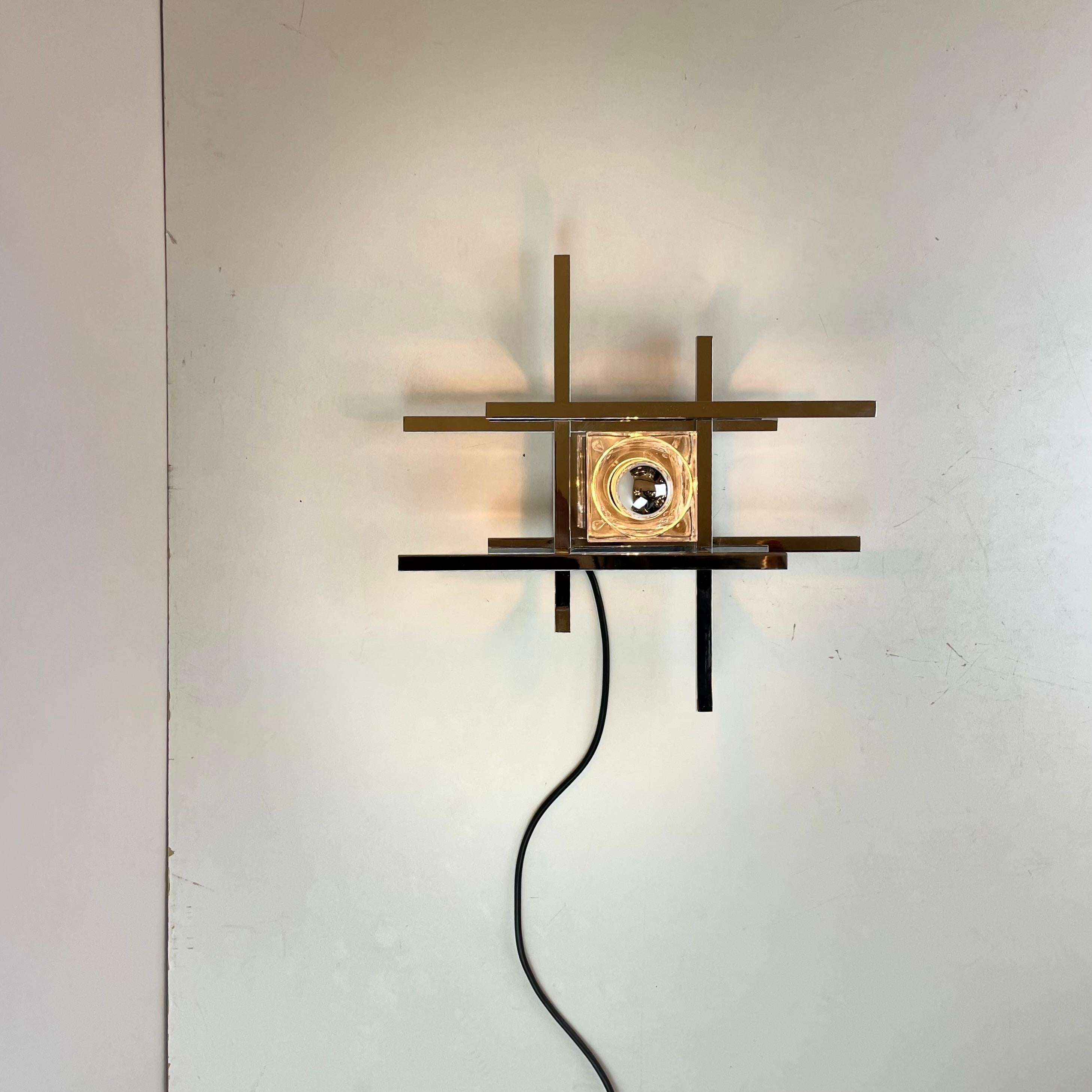 Cubic, Lámpara de pared de Gaetano Sciolari, años 70 finales del siglo XX en venta