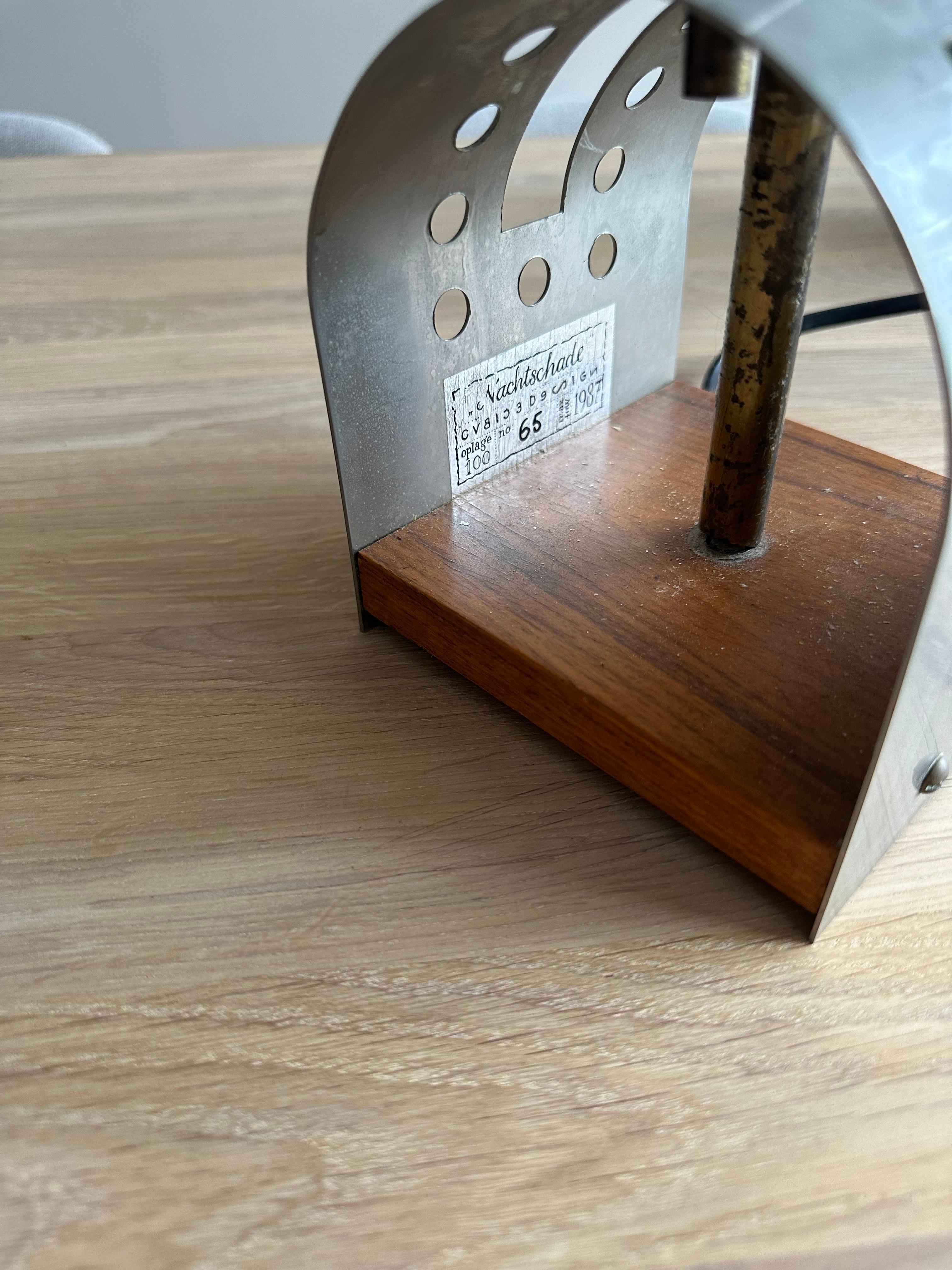 Cubic3 Niederländisches Design Tisch- oder Schreibtischlampe 