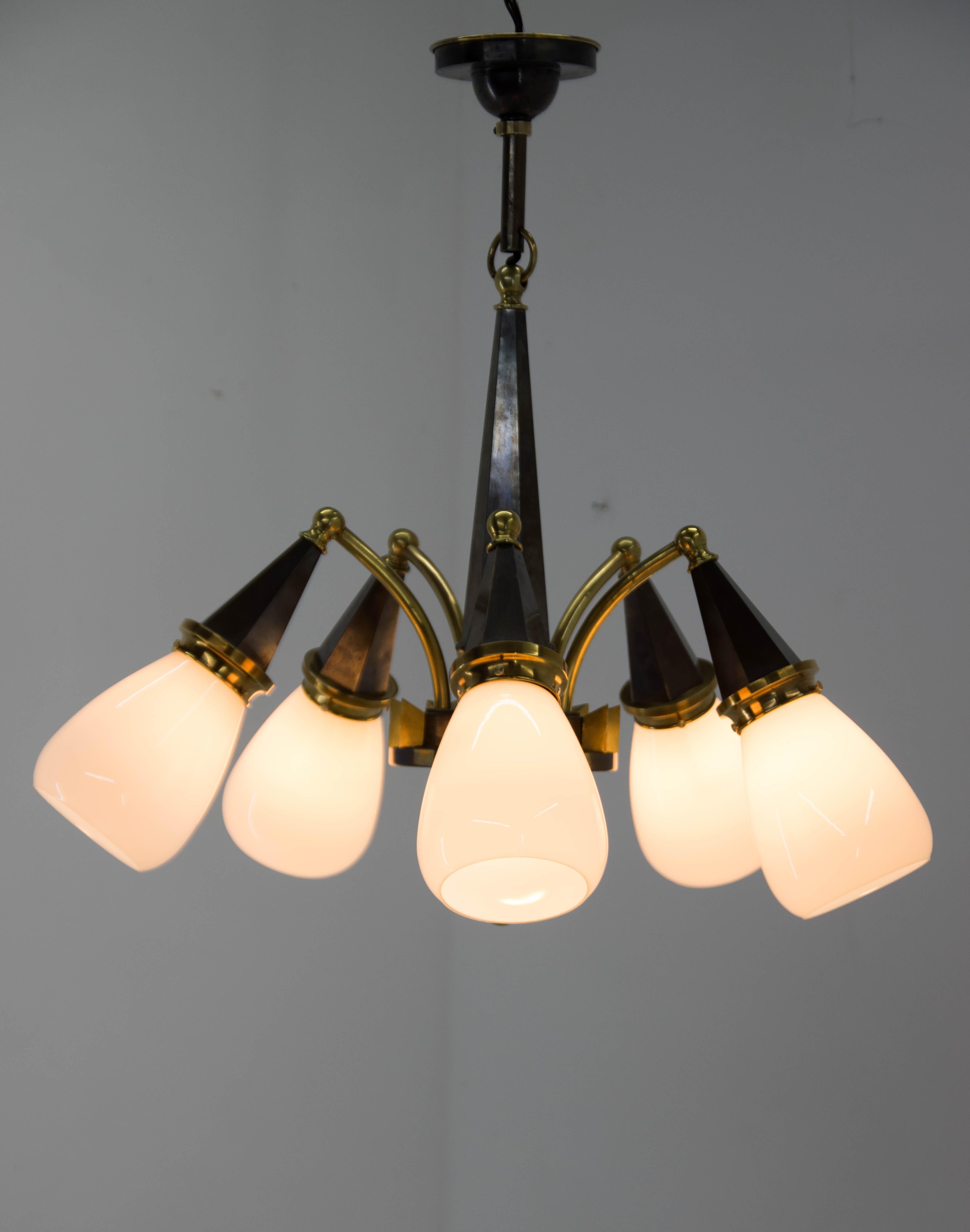 Art Deco Cubism Brass and Glass Chandelier, 1930s, Perfect Condition For Sale