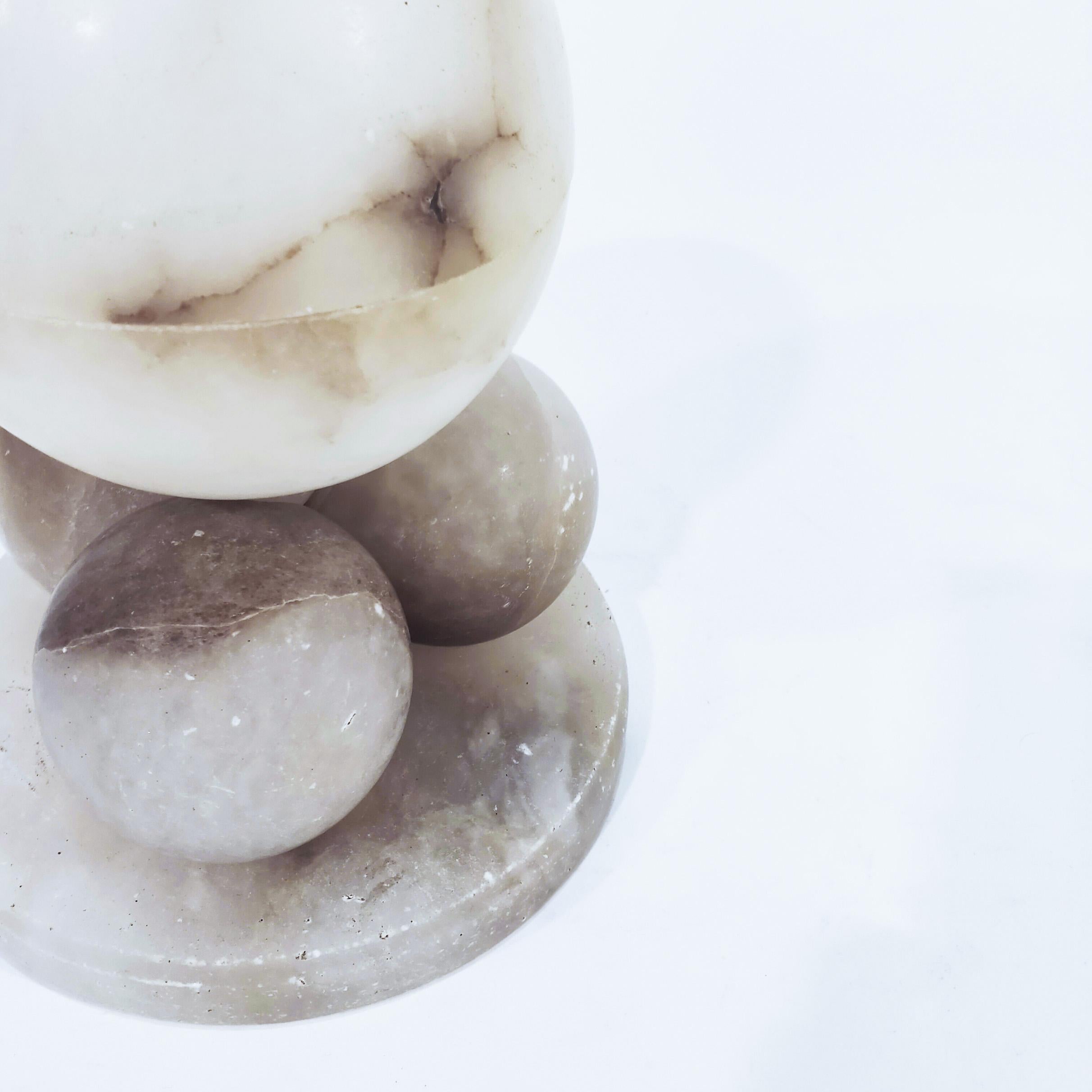 Spanish Cubist alabaster table lamp in the style of Eclipsi, Spain, 1950s For Sale