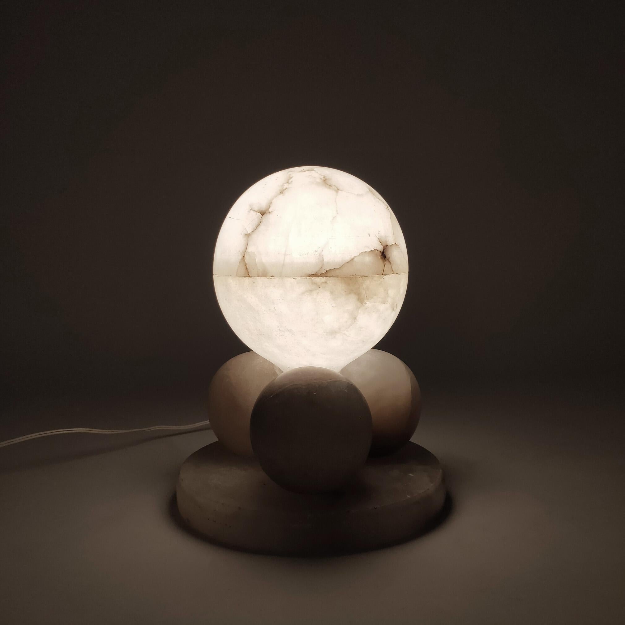 Hand-Carved Cubist alabaster table lamp in the style of Eclipsi, Spain, 1950s For Sale