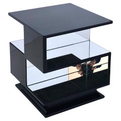 Cubist Art Deco Side Table in Black Lacquer with Mirrored Surfaces 