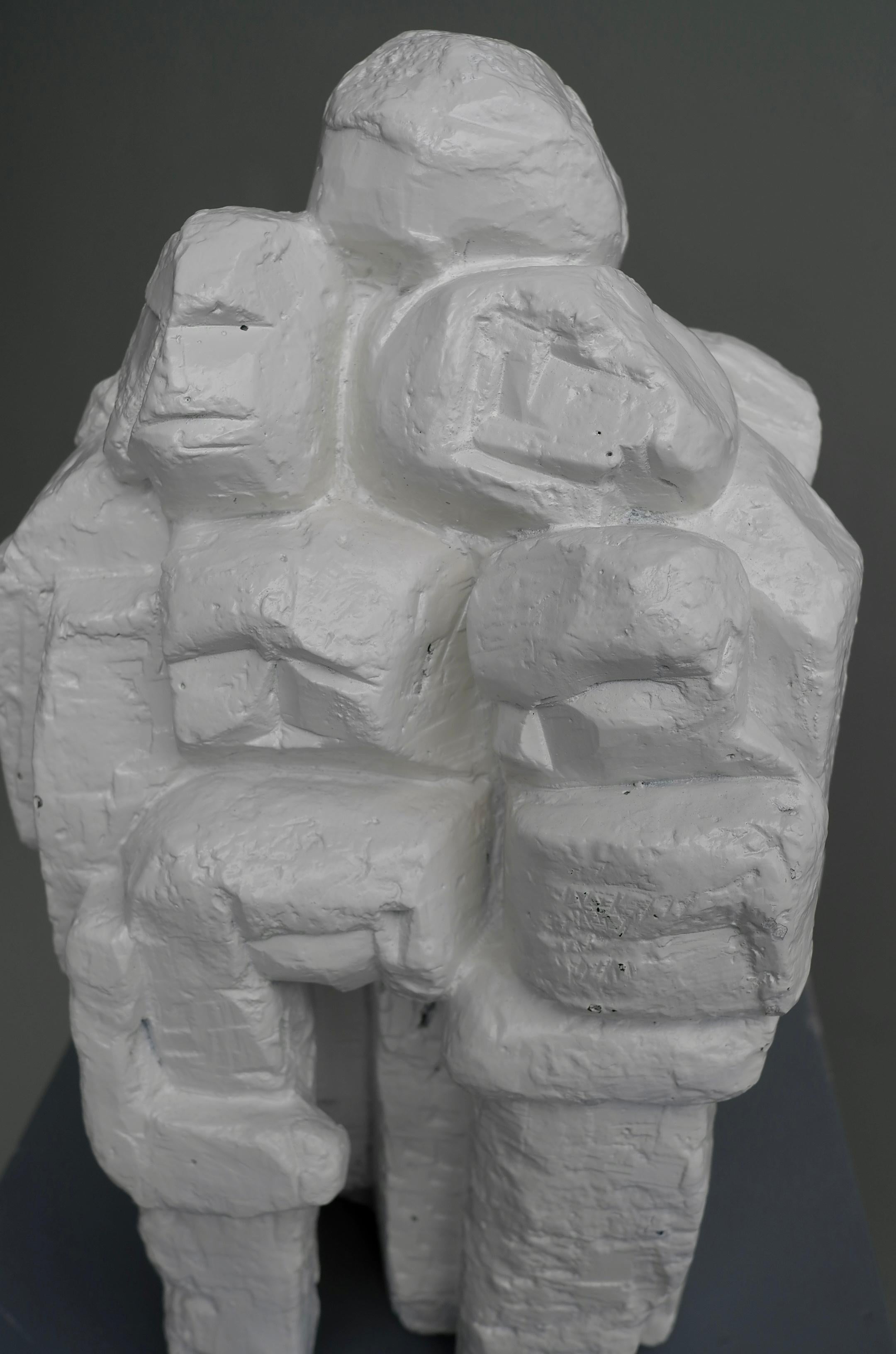 Escultura Cubista Decorativa de Yeso Blanco, Familia de Abrazos Grupales, Arte Abstracto, Años 50 en venta 2