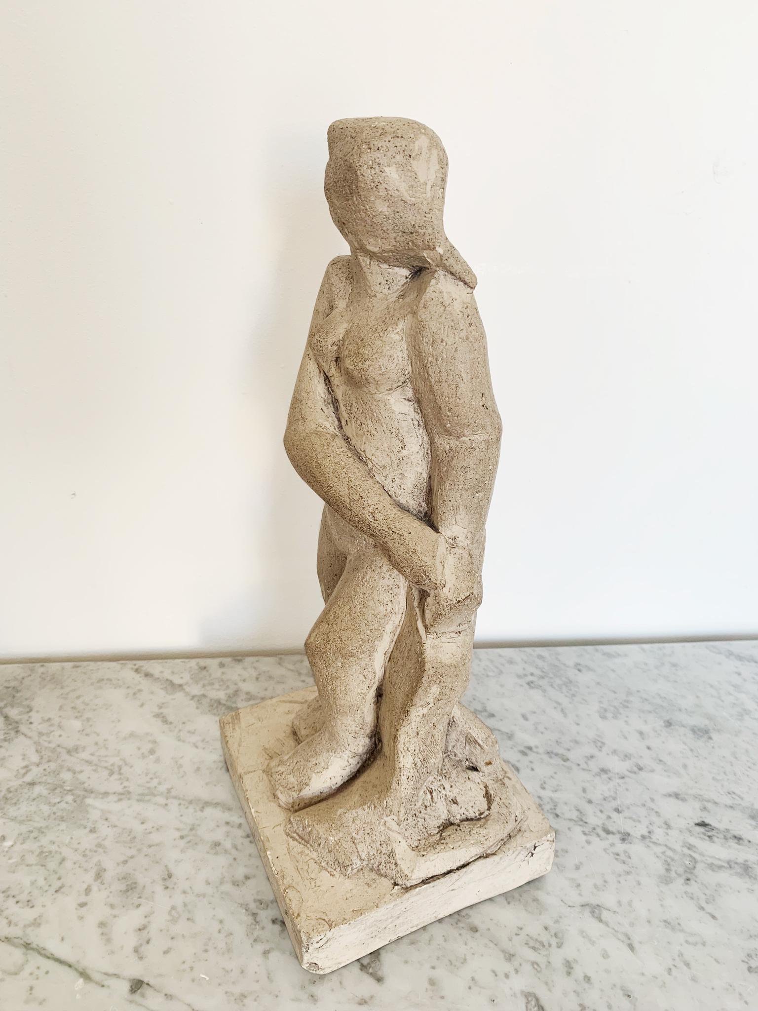 Cubist style plaster sculpture by Jean Jacques Deschamps - Late 20th Century.

Born in Angers in 1932. Jean -Jacques works in a number of mediums.

Studied at the Ecole des Beaux-Arts in Angers and after l'Ecole Nationale Supérieure des Beaux-Arts