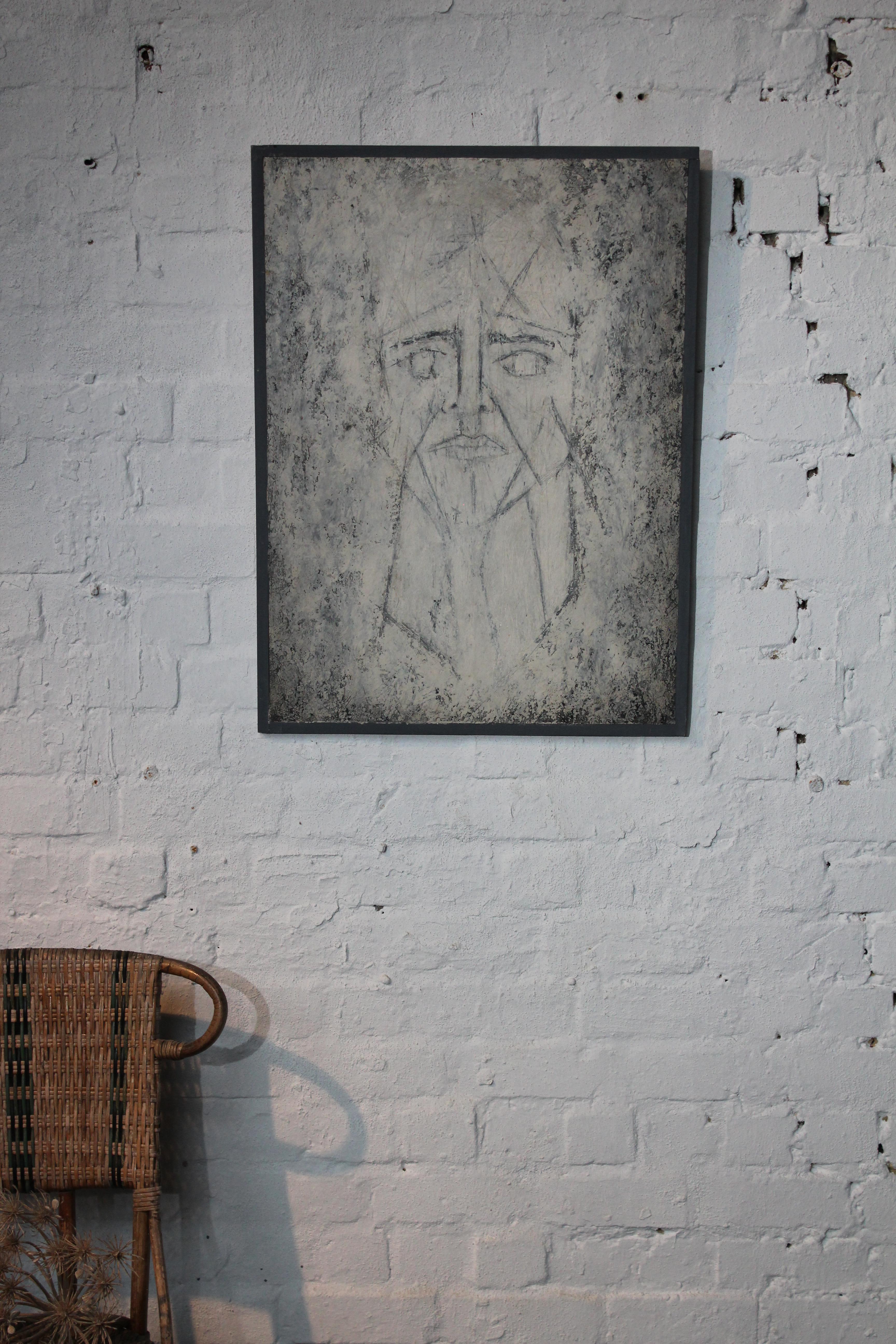 Kubistisches Porträt mit sehr starkem Ausdruck des französischen Künstlers Emmanuel Godefroy. Gemischte Technik, schwarzer Stein, Kohle und Glycerinfarbe auf Papier, auf einer Holzplatte mit Rahmen befestigt. Signiert vom Künstler im Jahr 1995