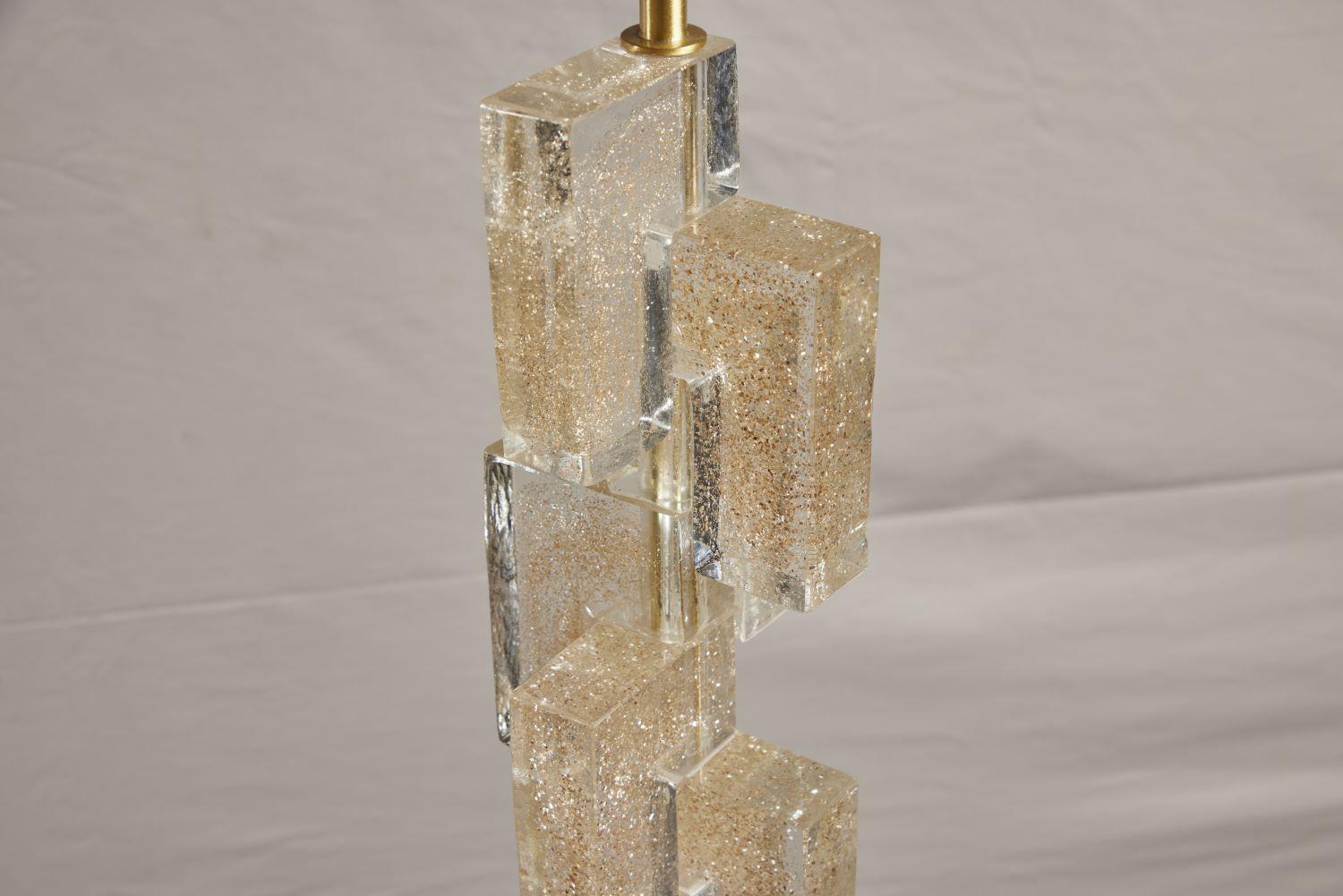 Verre Lampe de table cubiste « pyrite » en vente