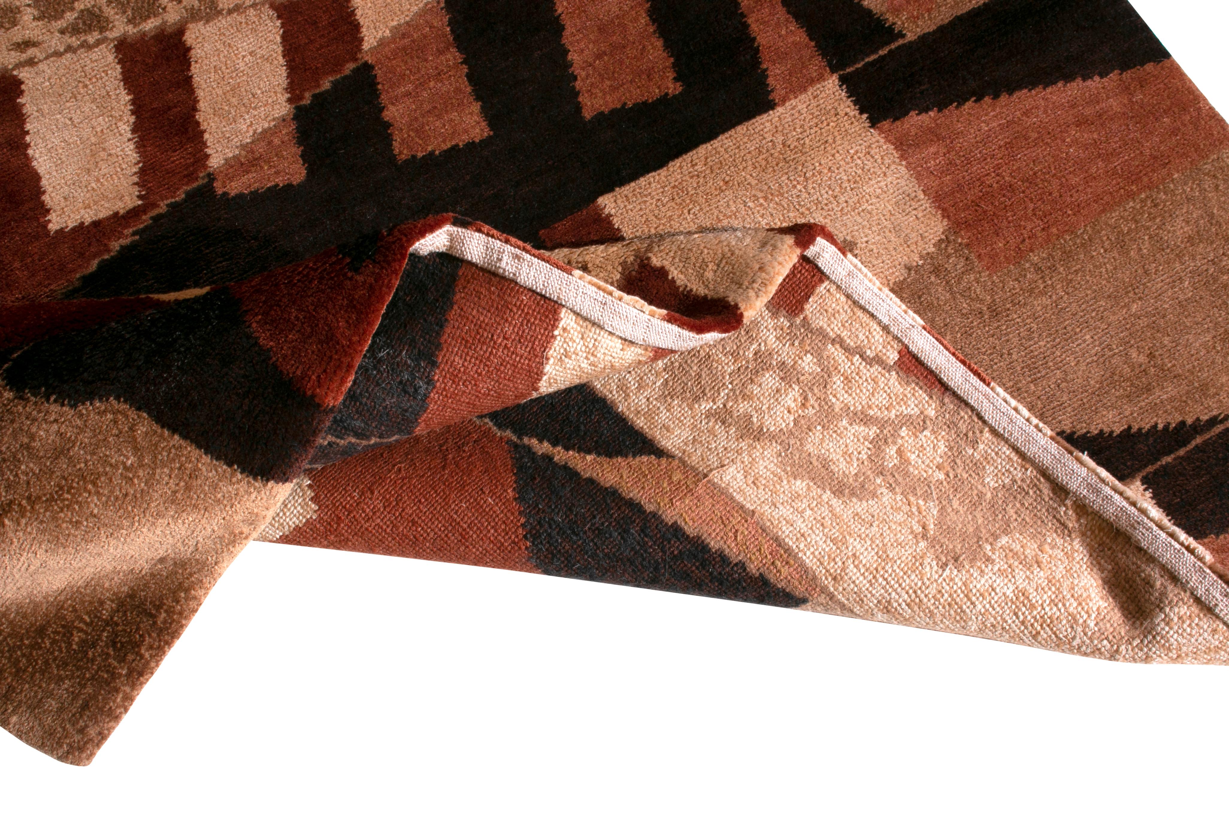 Alfombra Cubist Beige-Marrón Lana y Seda Patrón Geométrico by Rug & Kilim Art Decó en venta