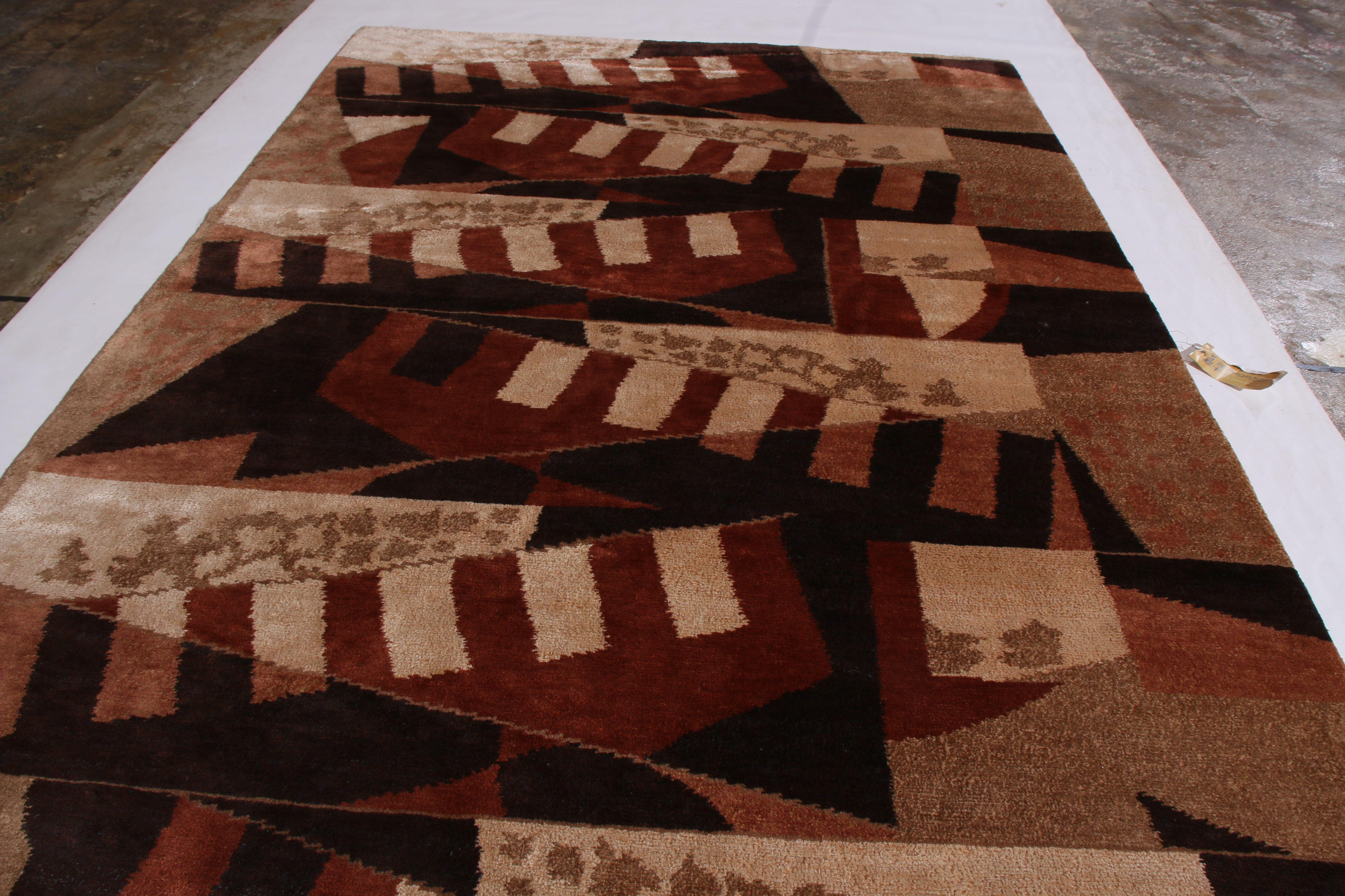 Art déco Tapis cubiste Beige-Brown Laine et soie Motif géométrique par Rug & Kilim en vente