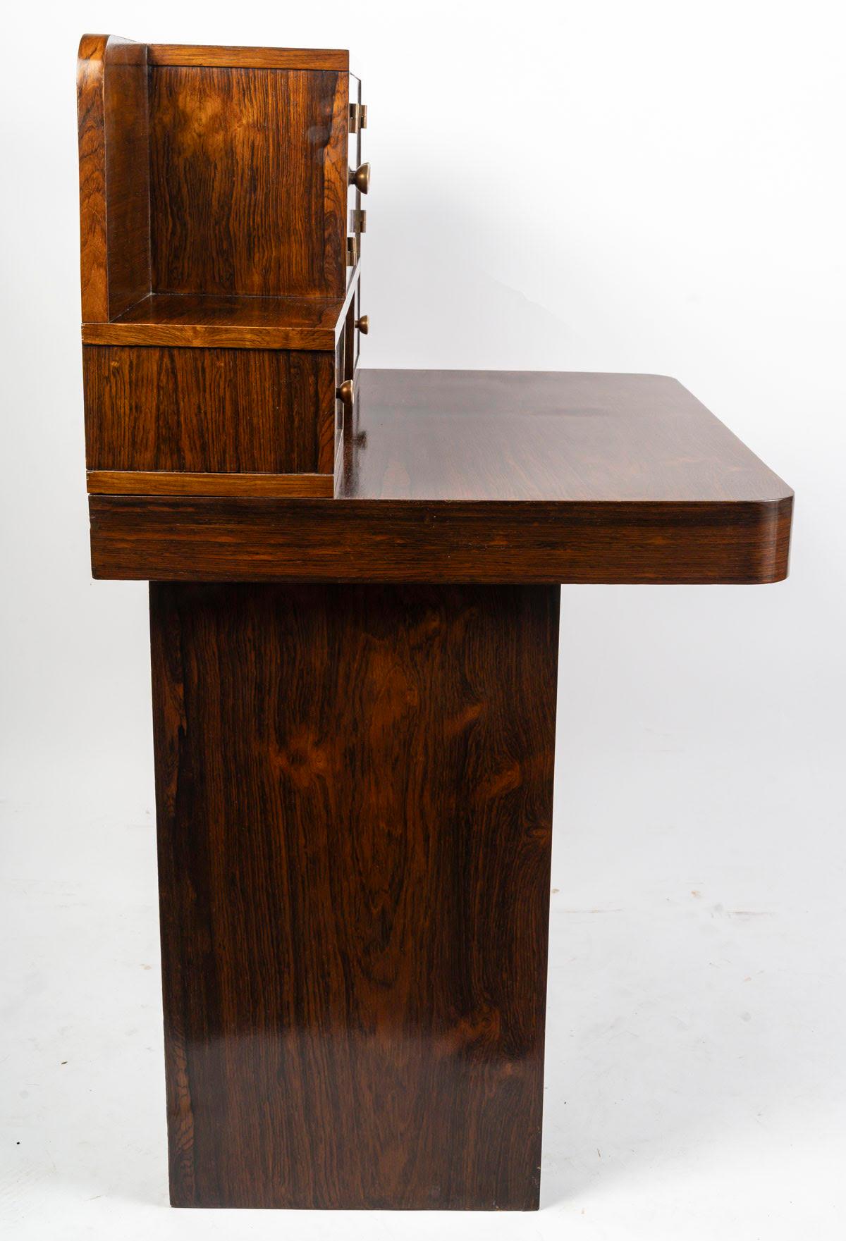 Cubist Style Desk, 1930-1940. In Good Condition For Sale In Saint-Ouen, FR