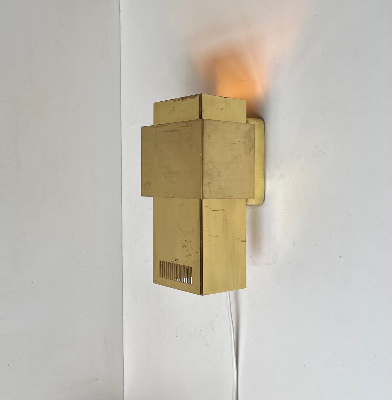 Cubist Wall Sconce in Brass in the Style of Curtis Jere, 1970s 2