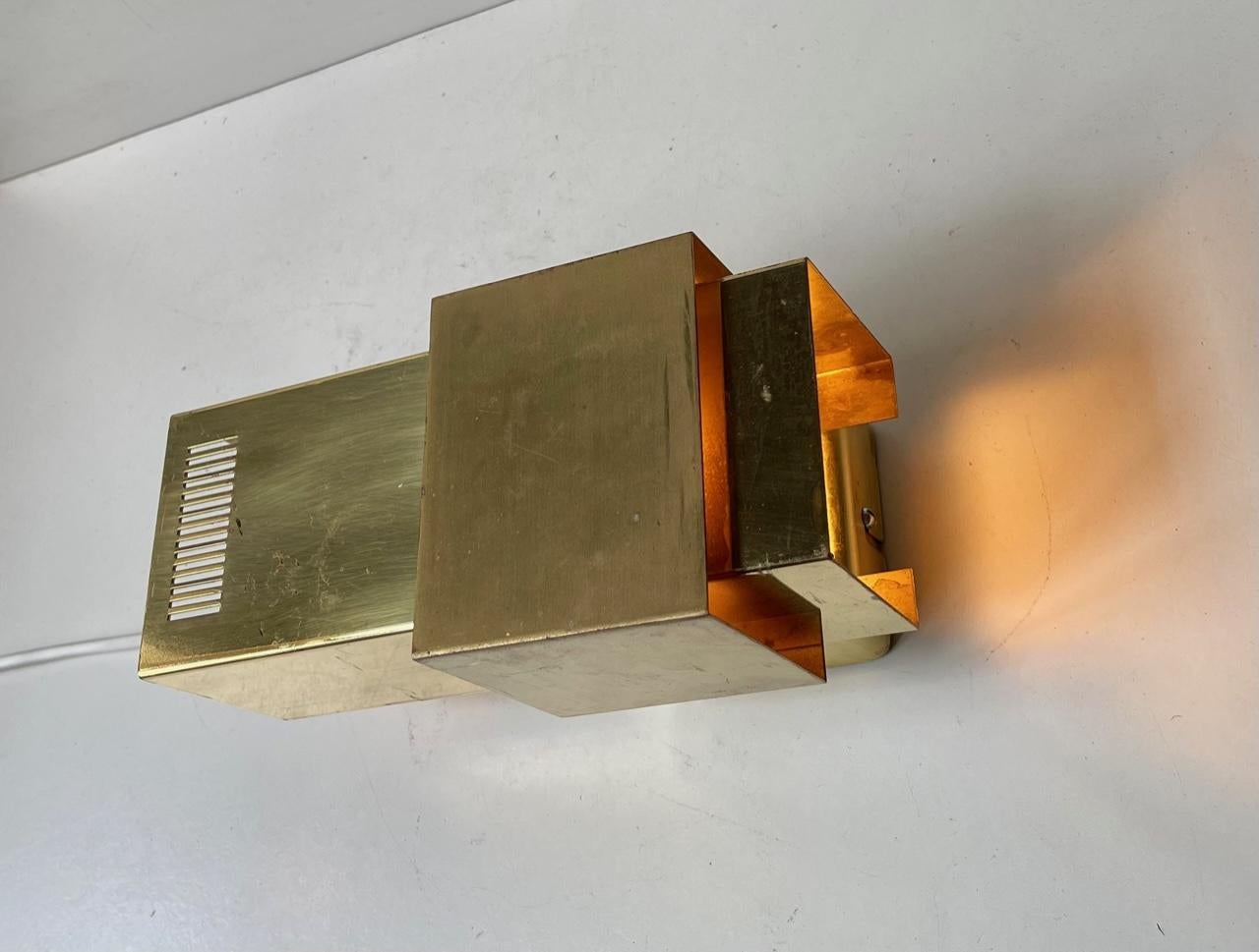 Cubist Wall Sconce in Brass in the Style of Curtis Jere, 1970s 3