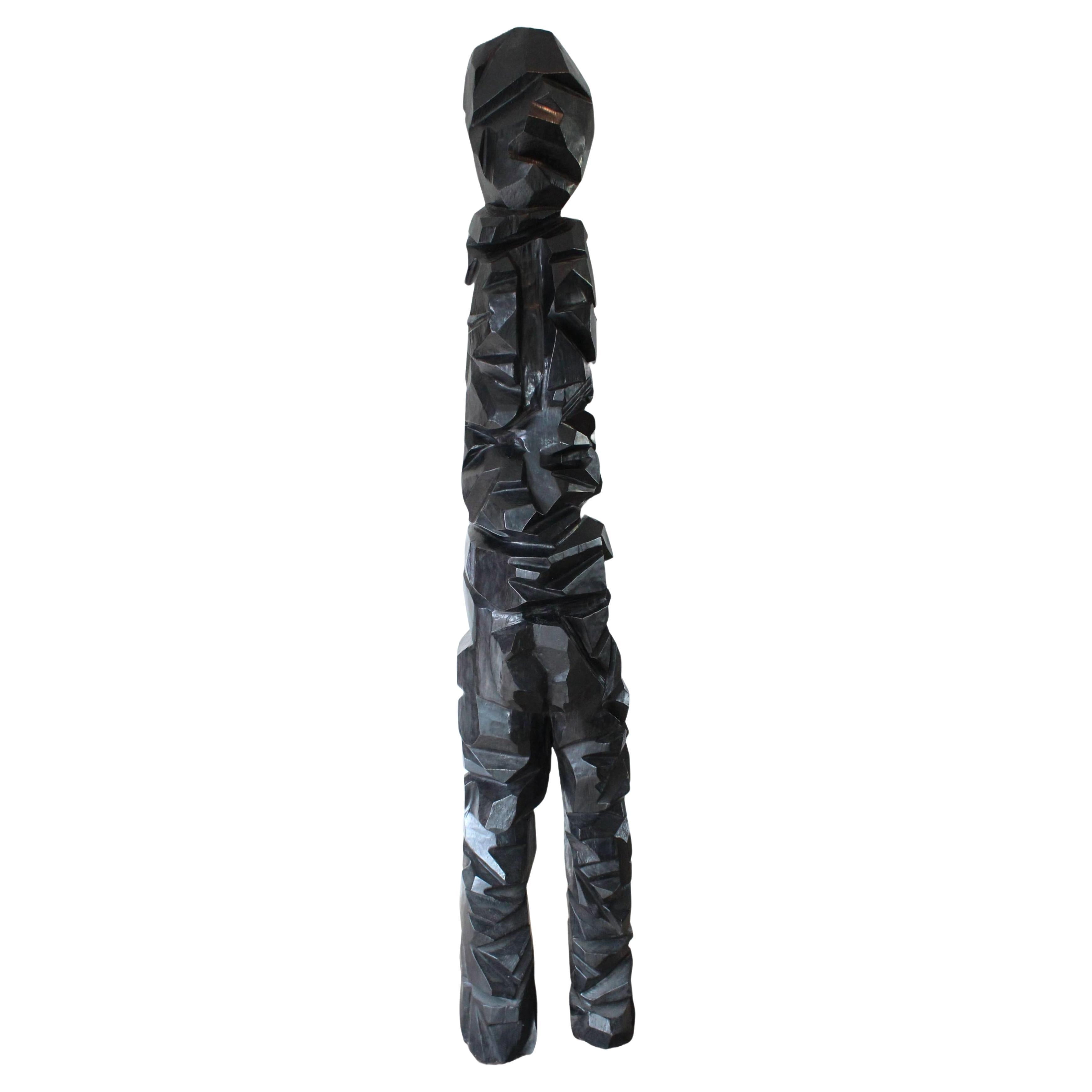 Sculpture totem cubiste en bois en vente