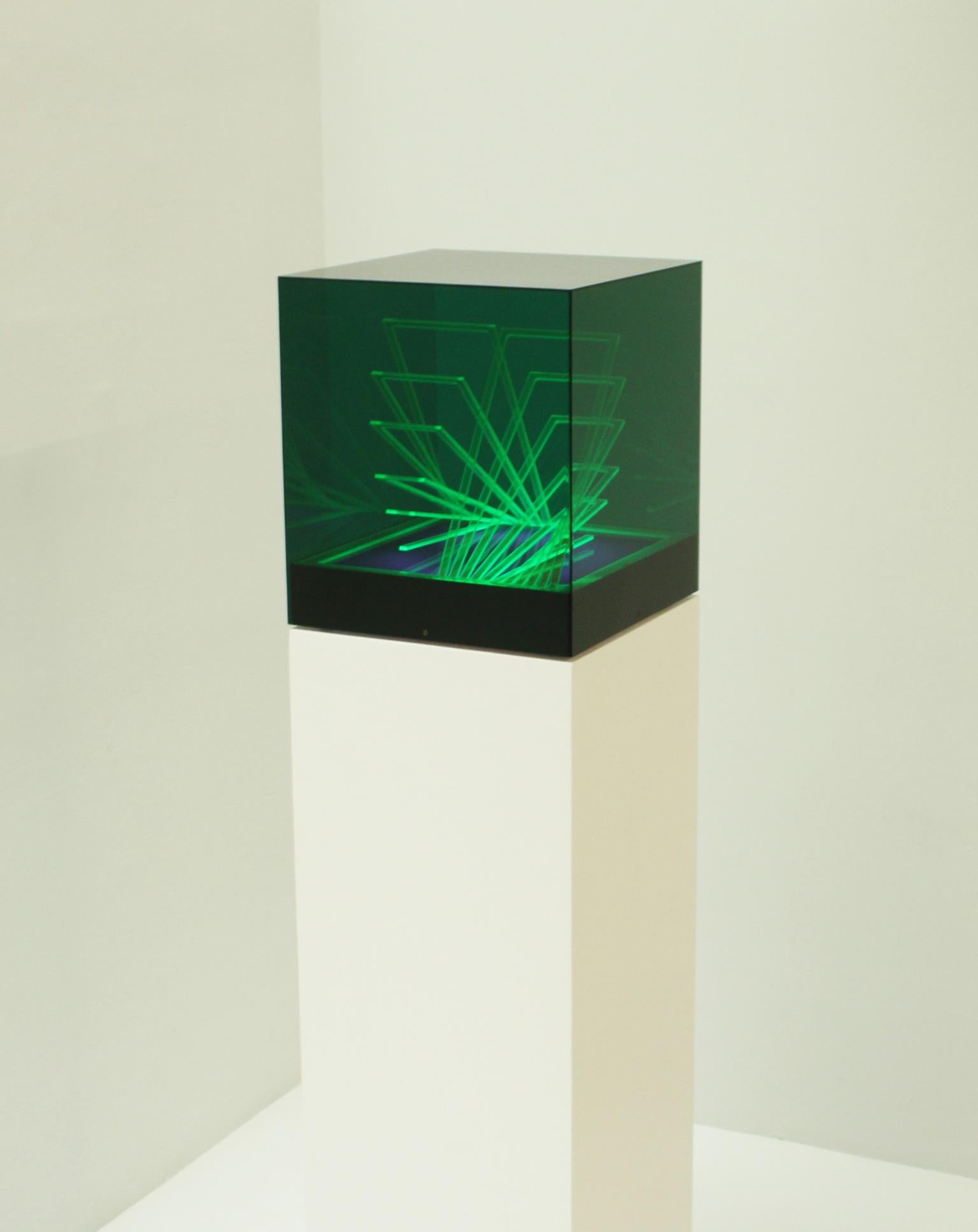 Cubo di Teo Illuminated Sculpture by James Rivière For Sale 3