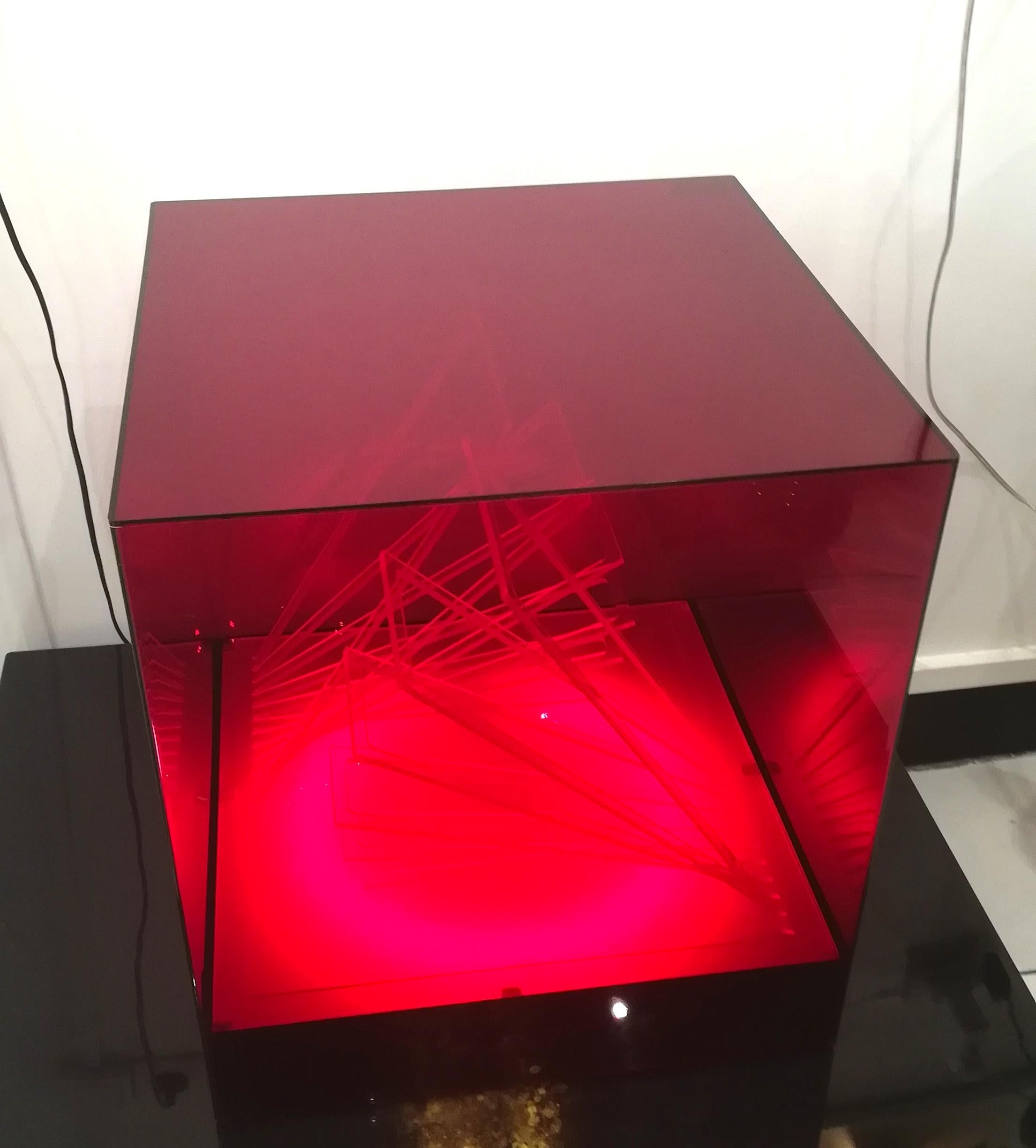 Plexiglas Lampe de bureau « Cubo di Teo » Struttura Evoluzione Ritmo Zig Zag de James Riviere  en vente