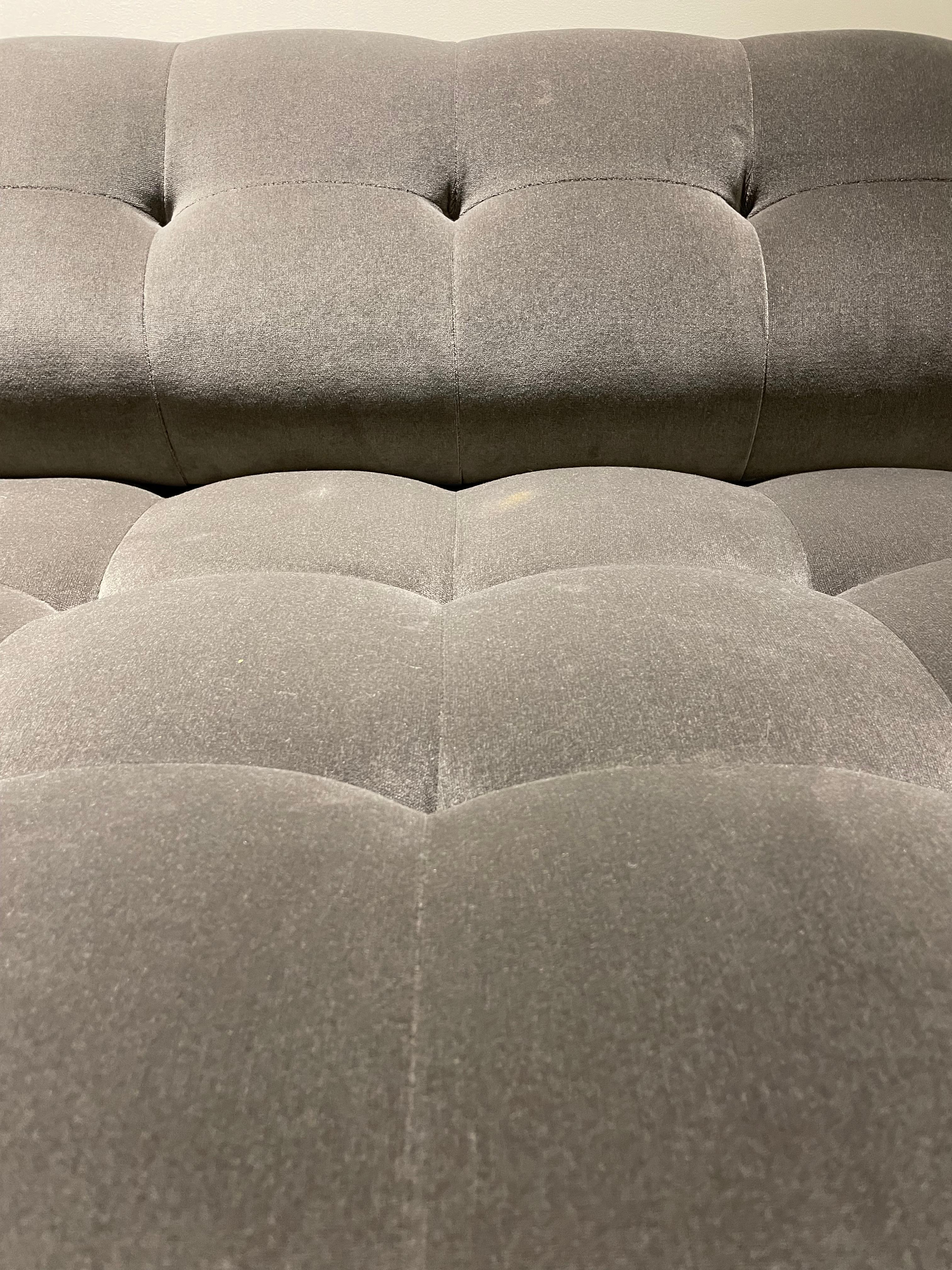 Cubo-Sofa von Coup Studio (21. Jahrhundert und zeitgenössisch) im Angebot