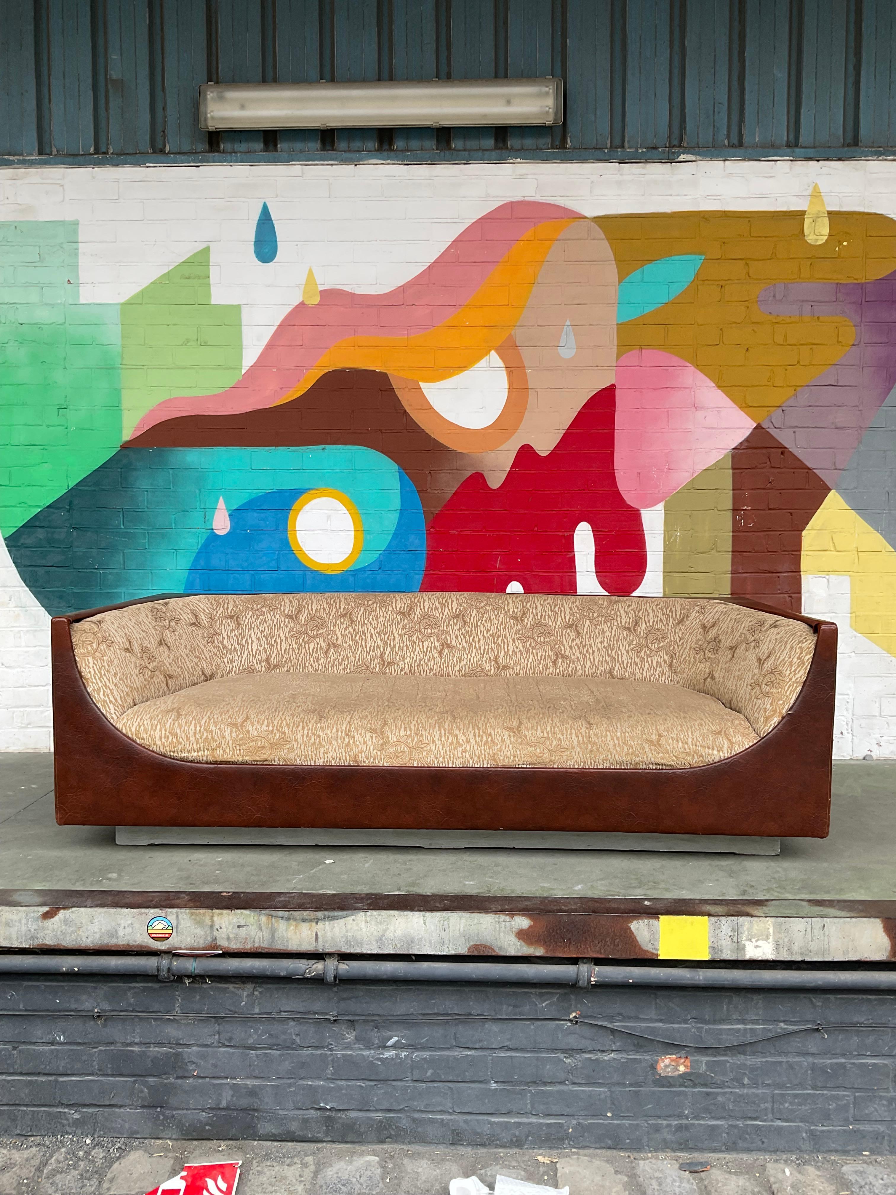 Sofá Cubo de Jorge Zalszupin en venta 11