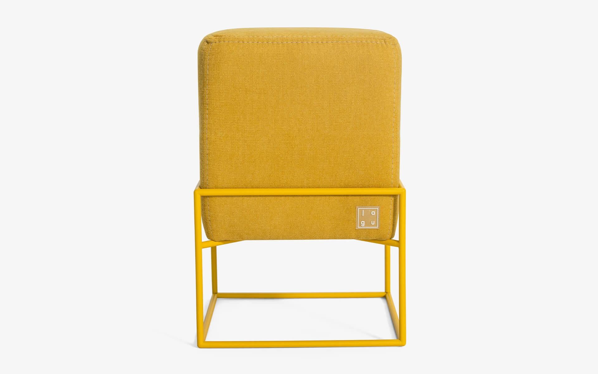 Mid-Century Modern Pouf empilable Cubo jaune de LAGU en vente