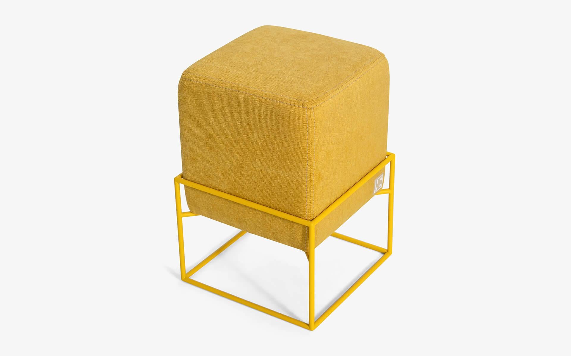Turc Pouf empilable Cubo jaune de LAGU en vente