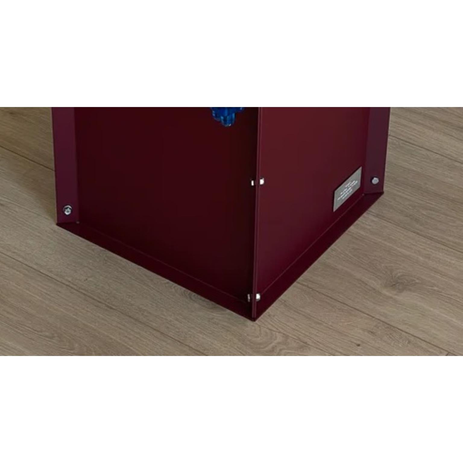 Américain Table d'appoint et tabouret décoratif Cuboid en aluminium par Okej Studio en vente