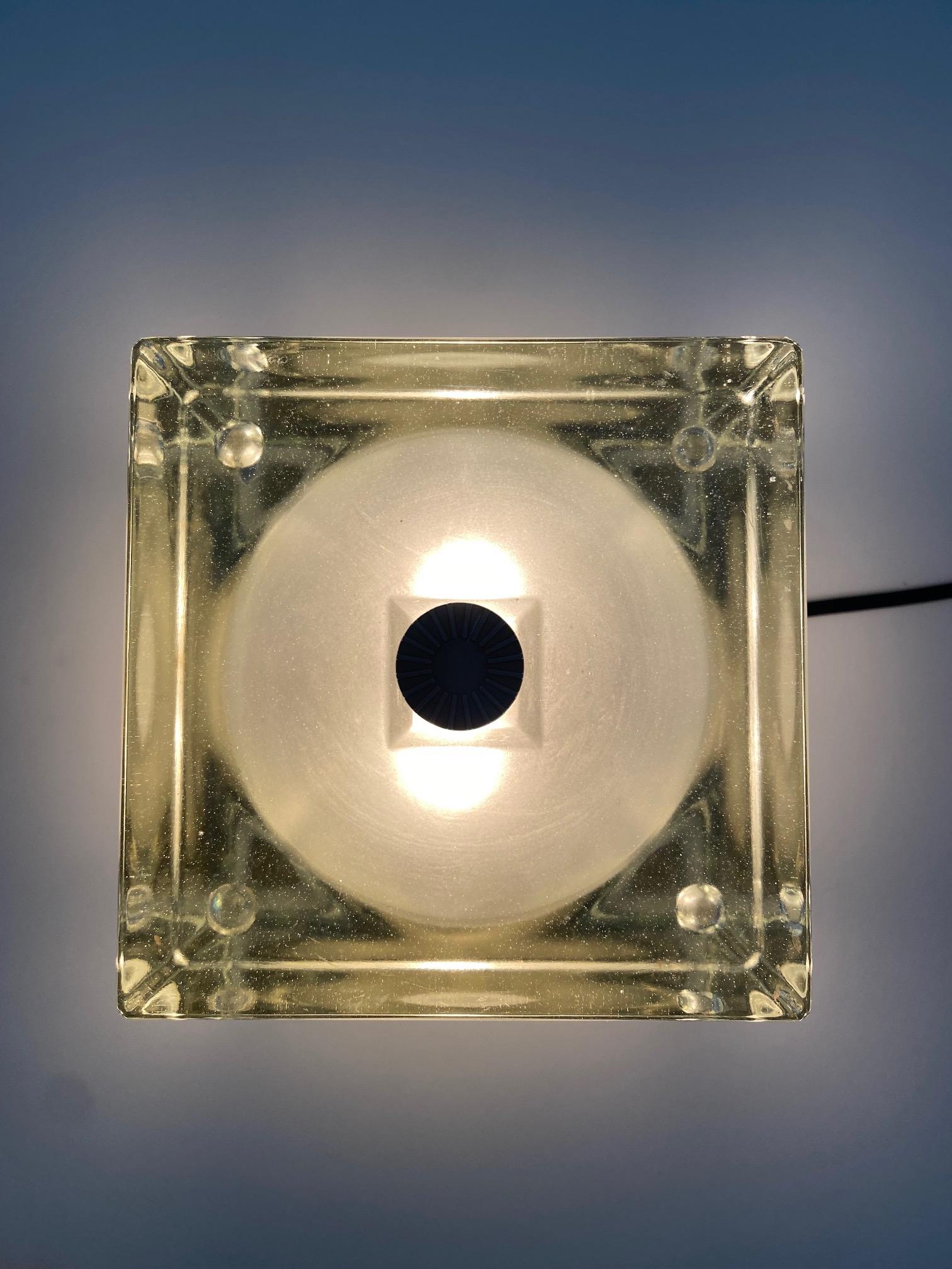 italien Lampe de table en verre Cubosfera d'Alessandro Mendini, Italie, 1968 en vente