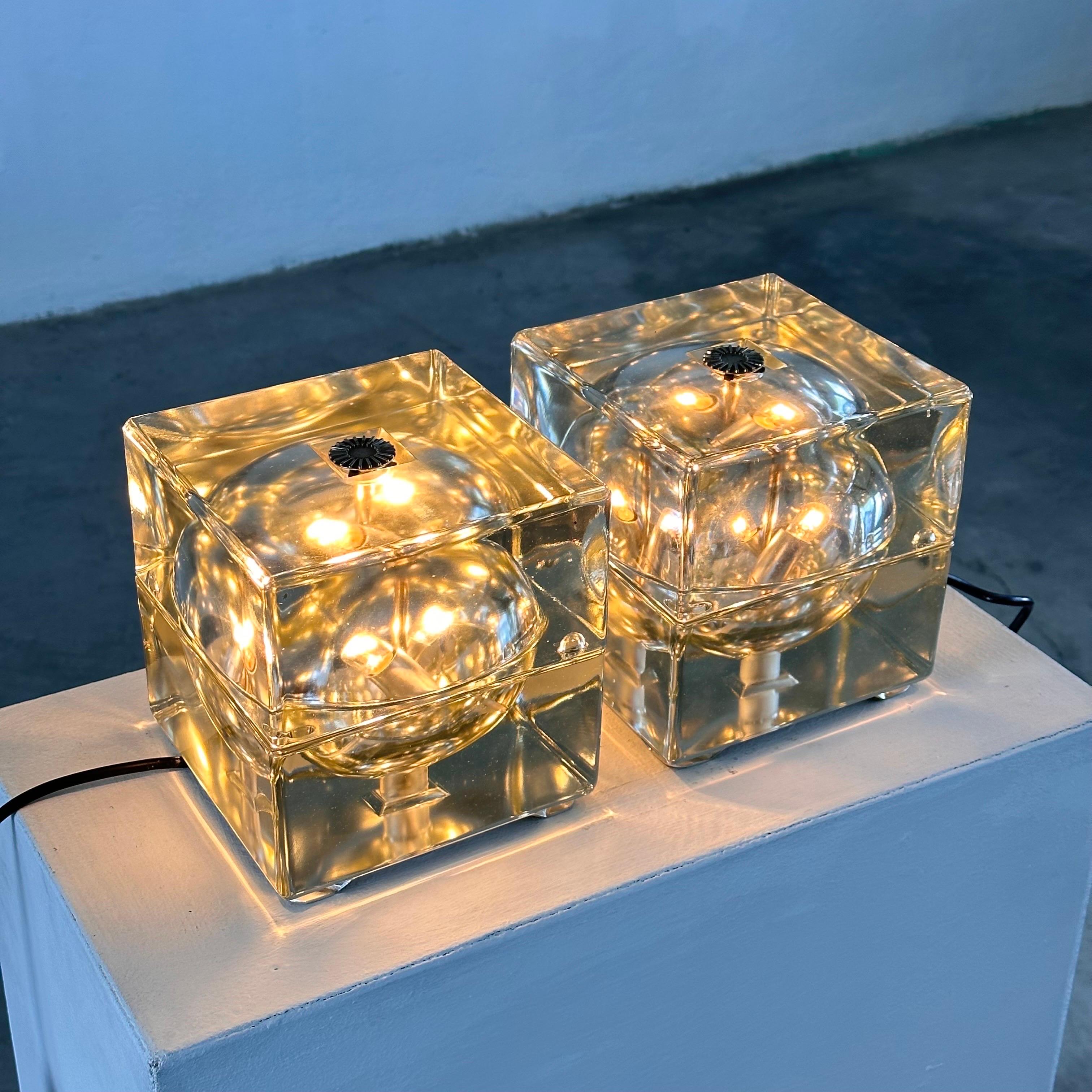 Italian “Cubosfera” Pair Table Lamps by Alessandro Mendini for Fidenza Vetraria, 1960s For Sale