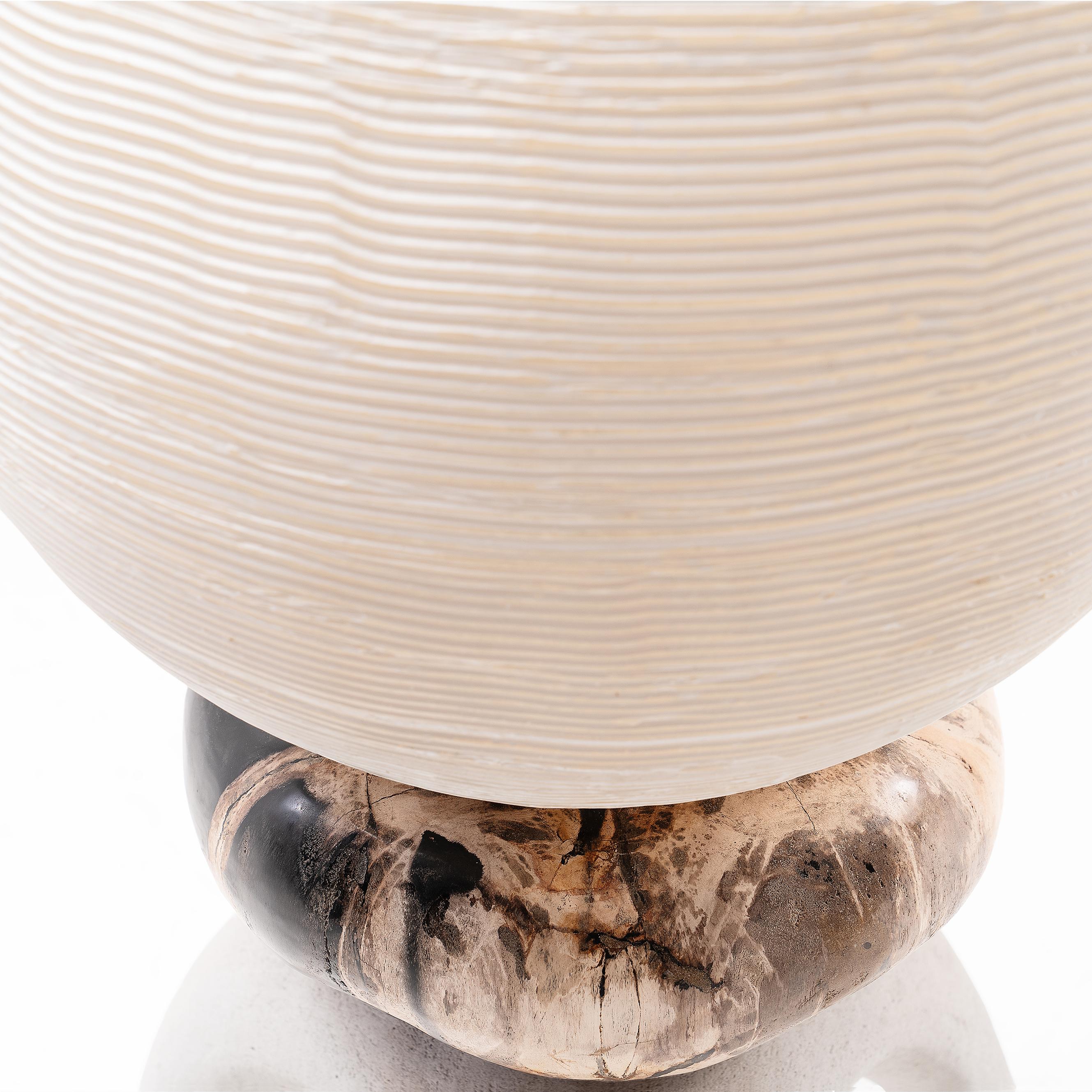 Organique Nid de coucous • Lampe d'affirmation biophilique sculpturale d'Odditi en vente